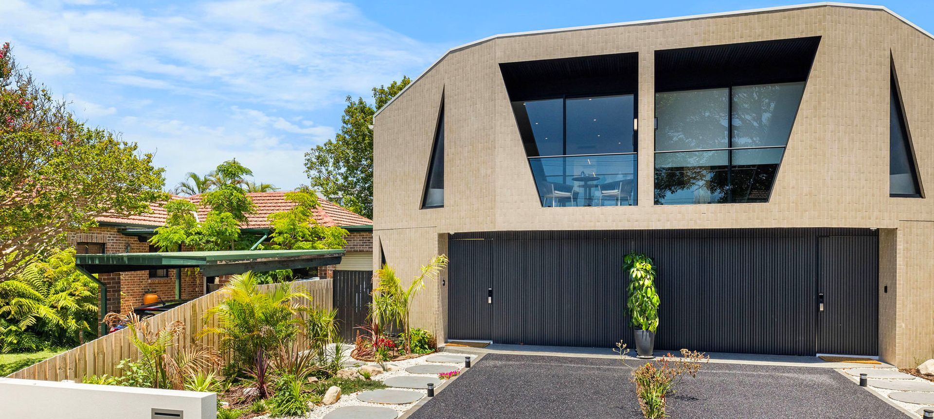 Duplex at Dawes banner