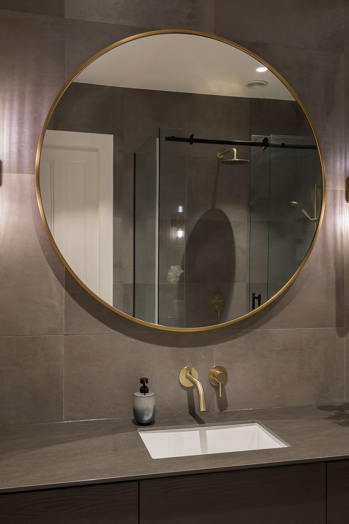 Georgina Street, Freemans Bay, Main Bathroom