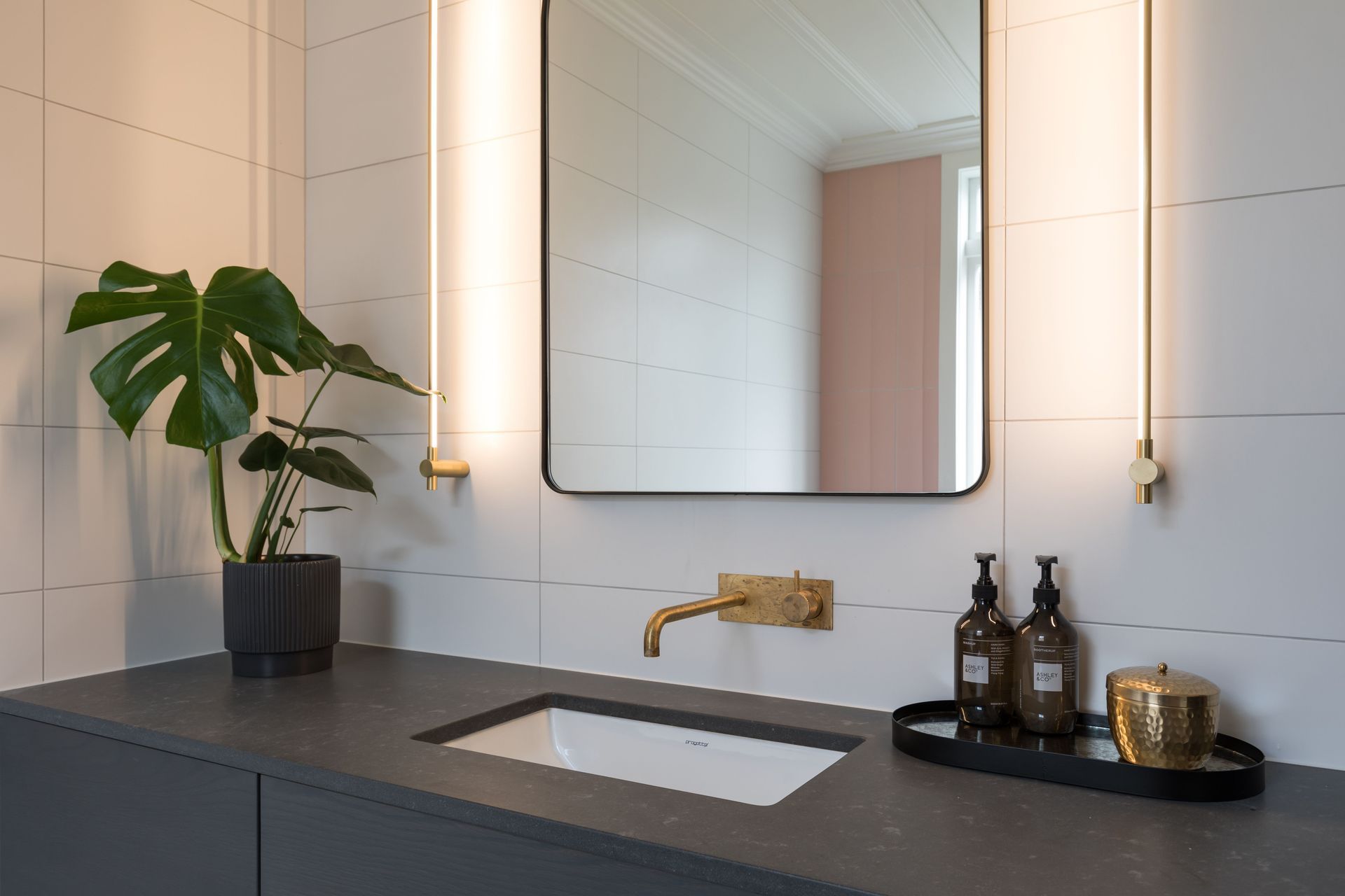 Milton Road, Family Bathroom