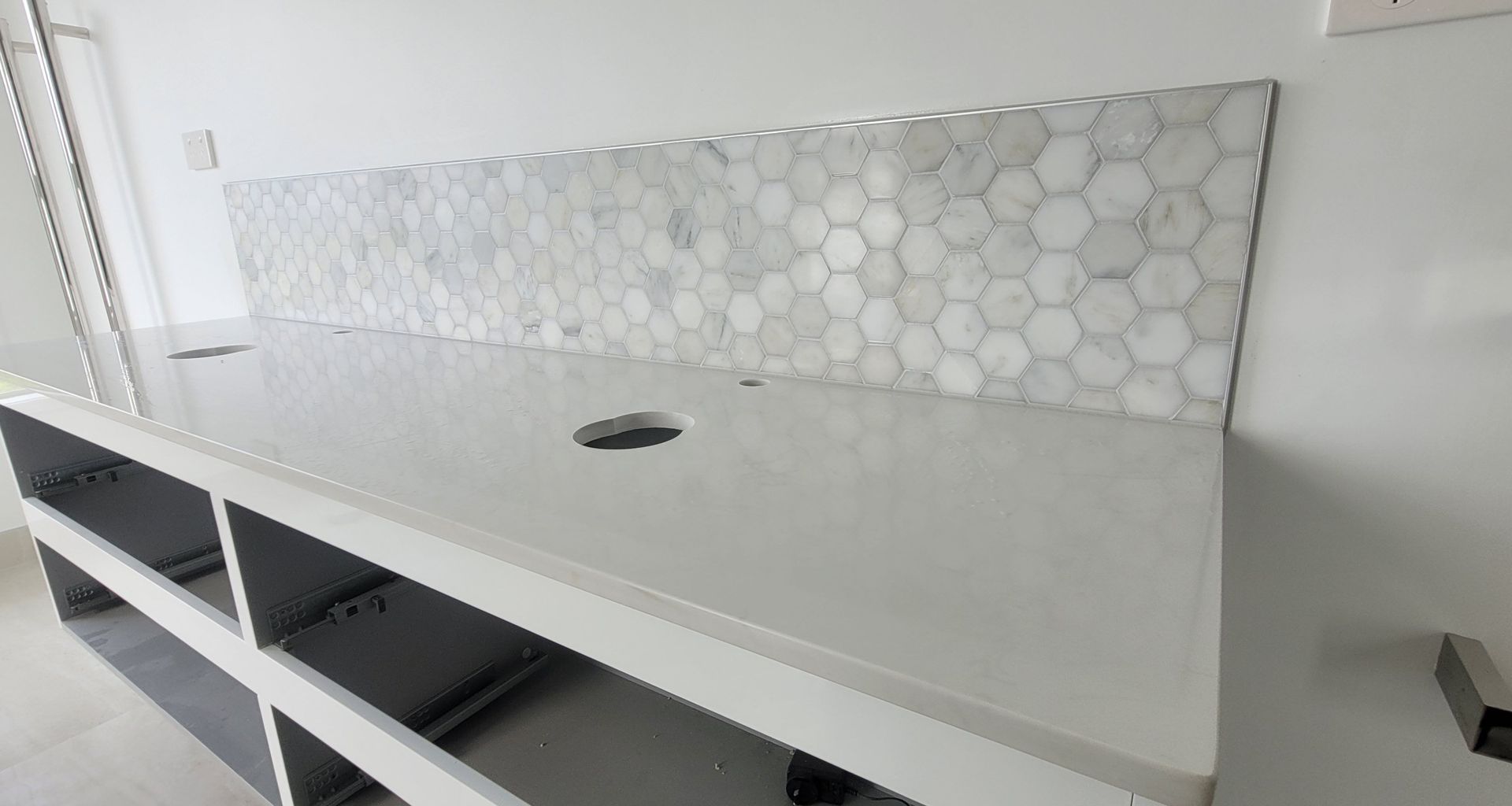 Damng Good Tiling banner