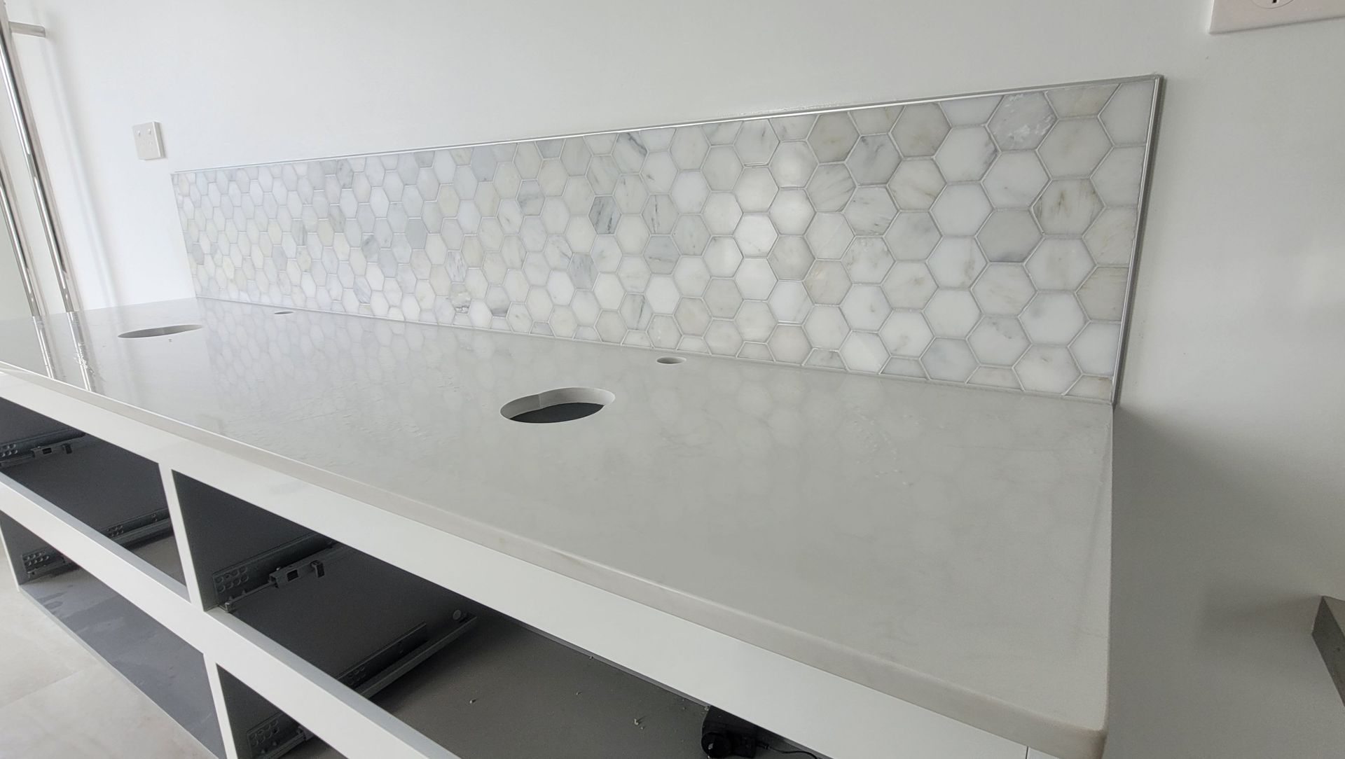 Damng Good Tiling banner