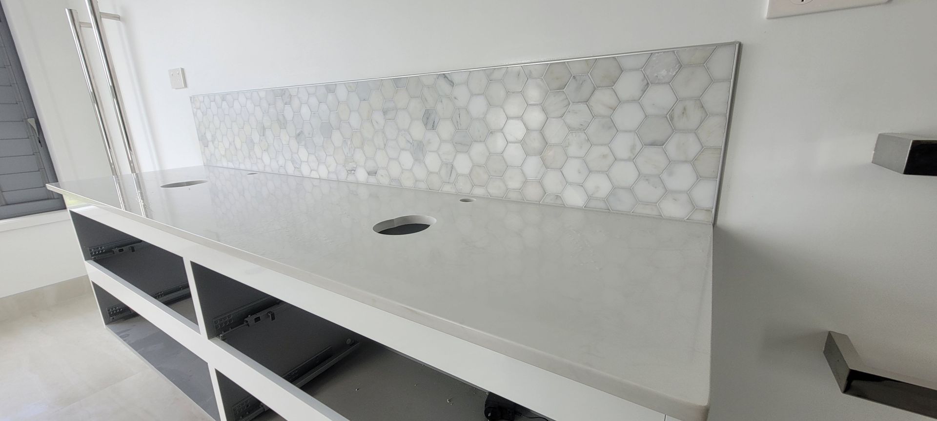 Damng Good Tiling banner