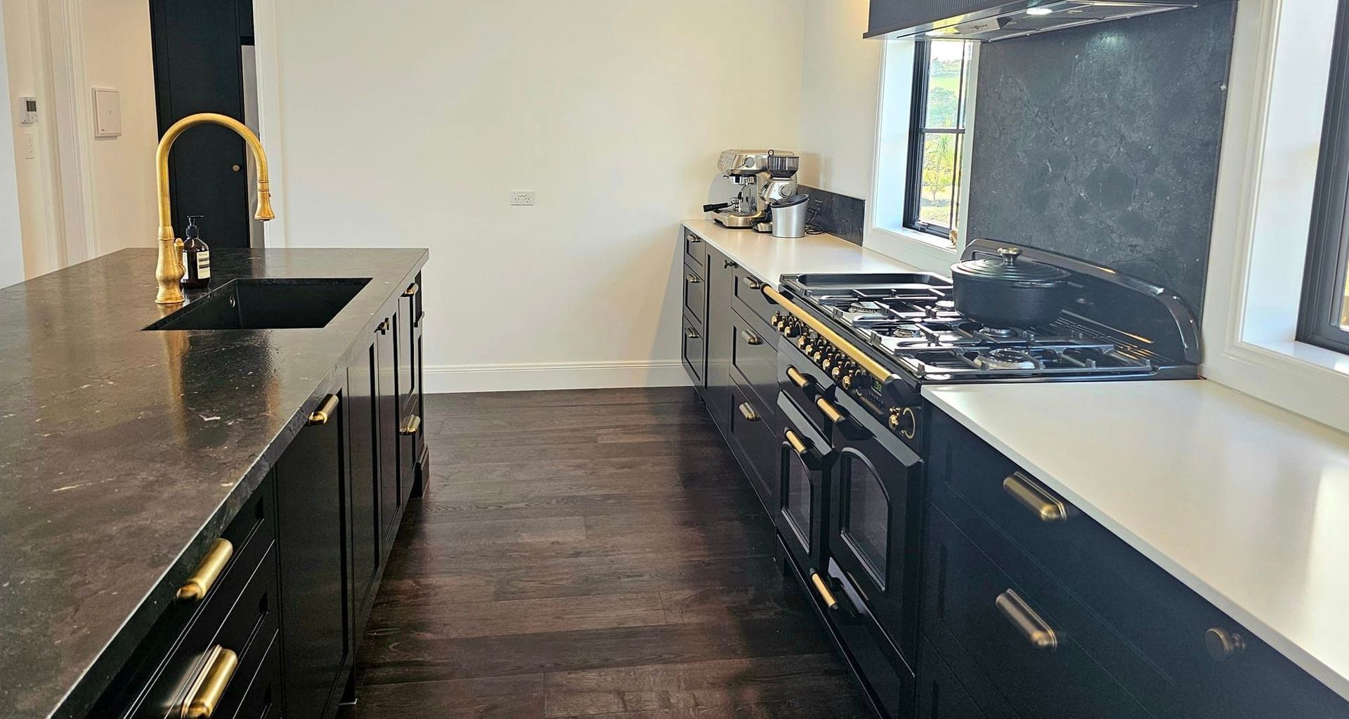 WELLSFORD KITCHEN, SCULLERY & BATHROOMS banner