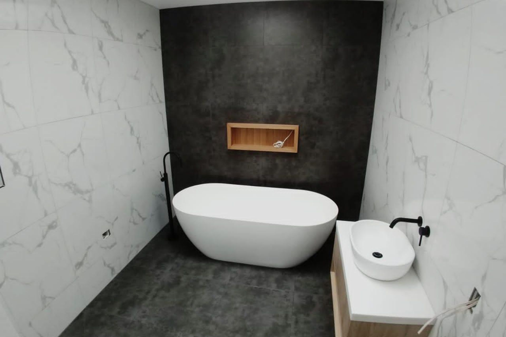 Bathroom Wall and Floor Tiling