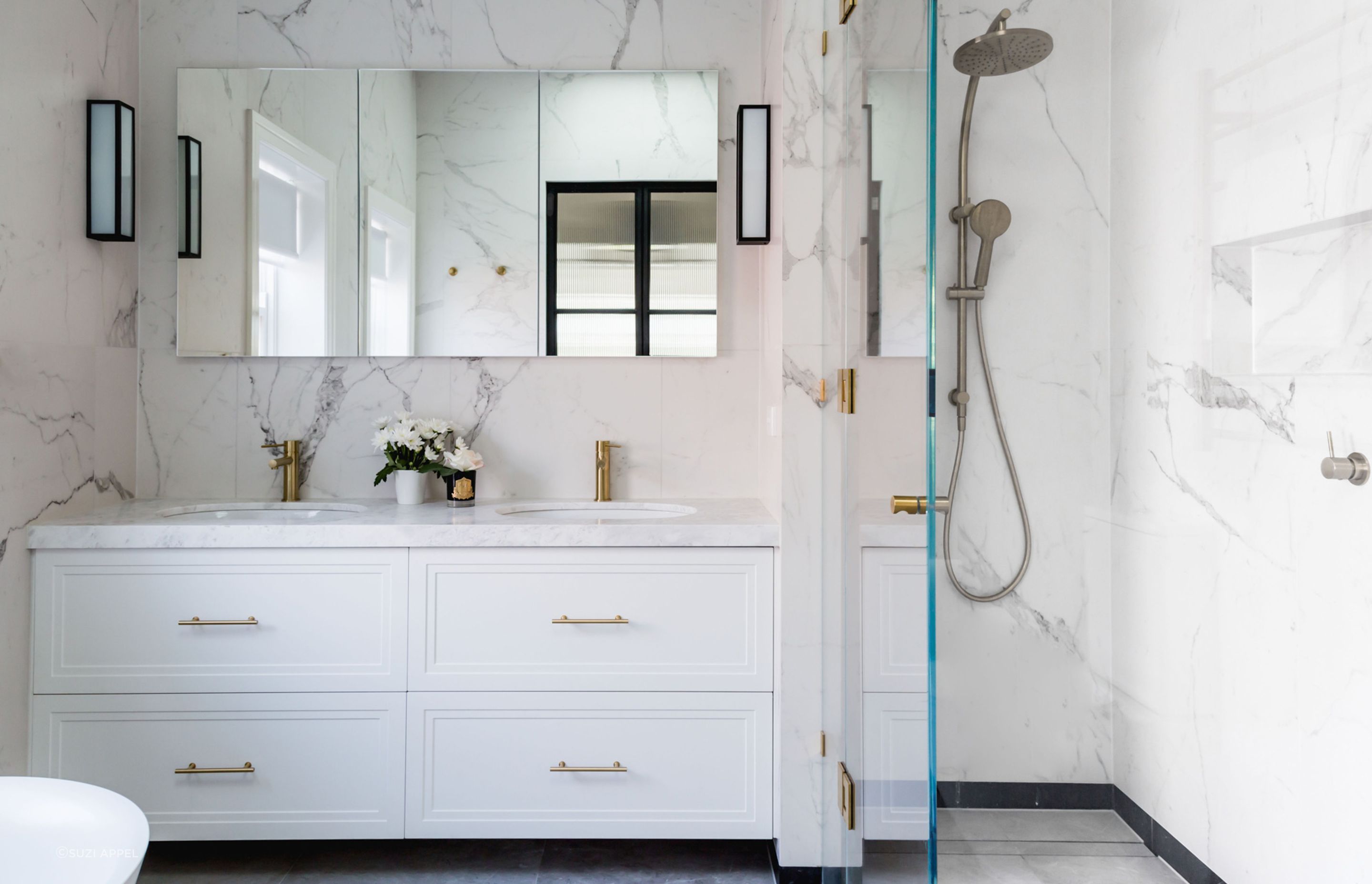 Ivanhoe, Elegant Master Suite Design