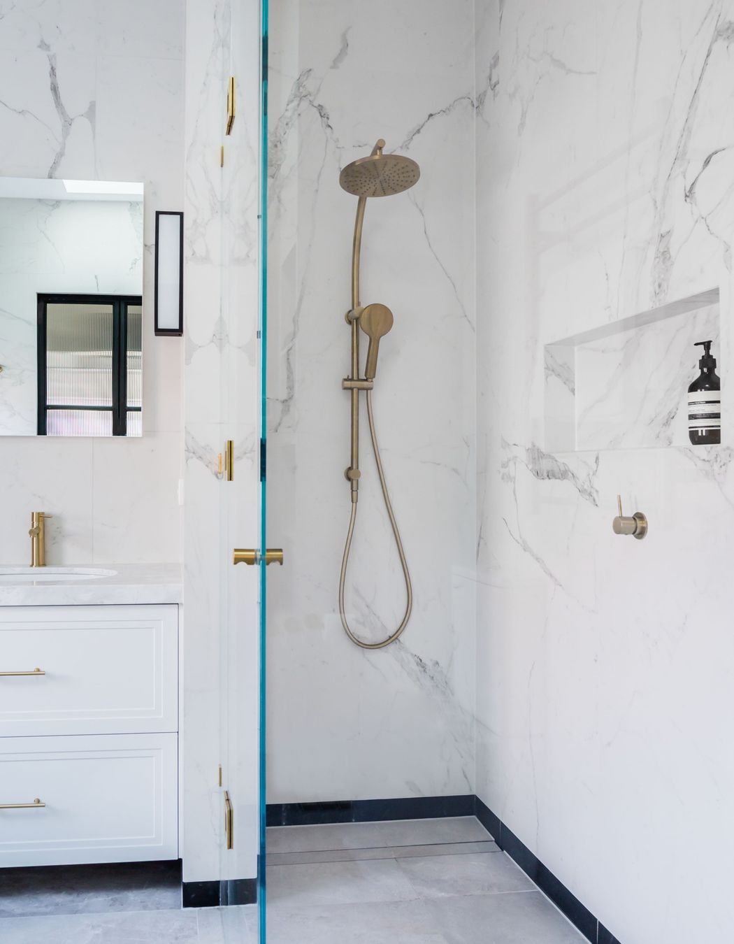 Ivanhoe, Elegant Master Suite Design