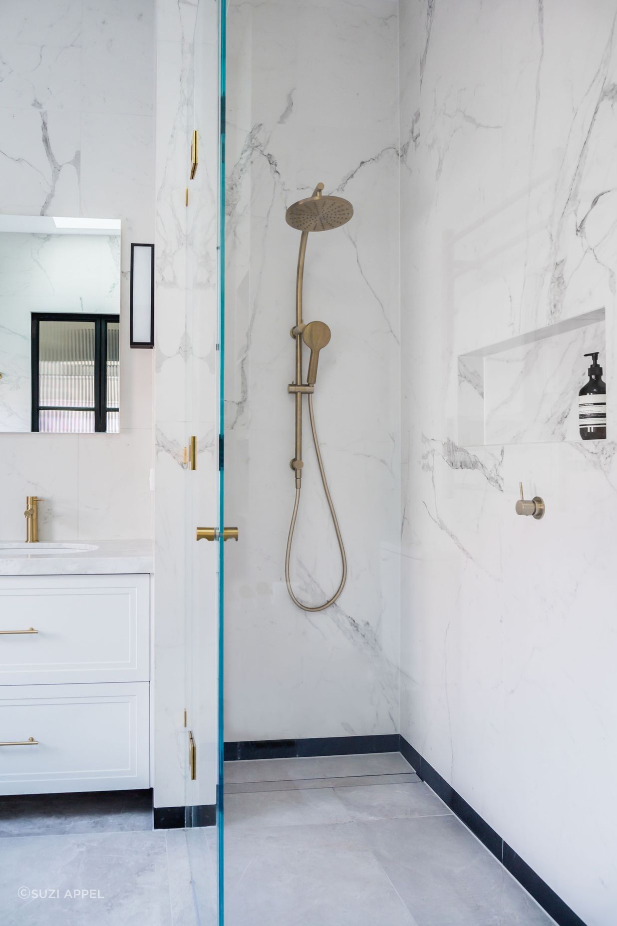 Ivanhoe, Elegant Master Suite Design