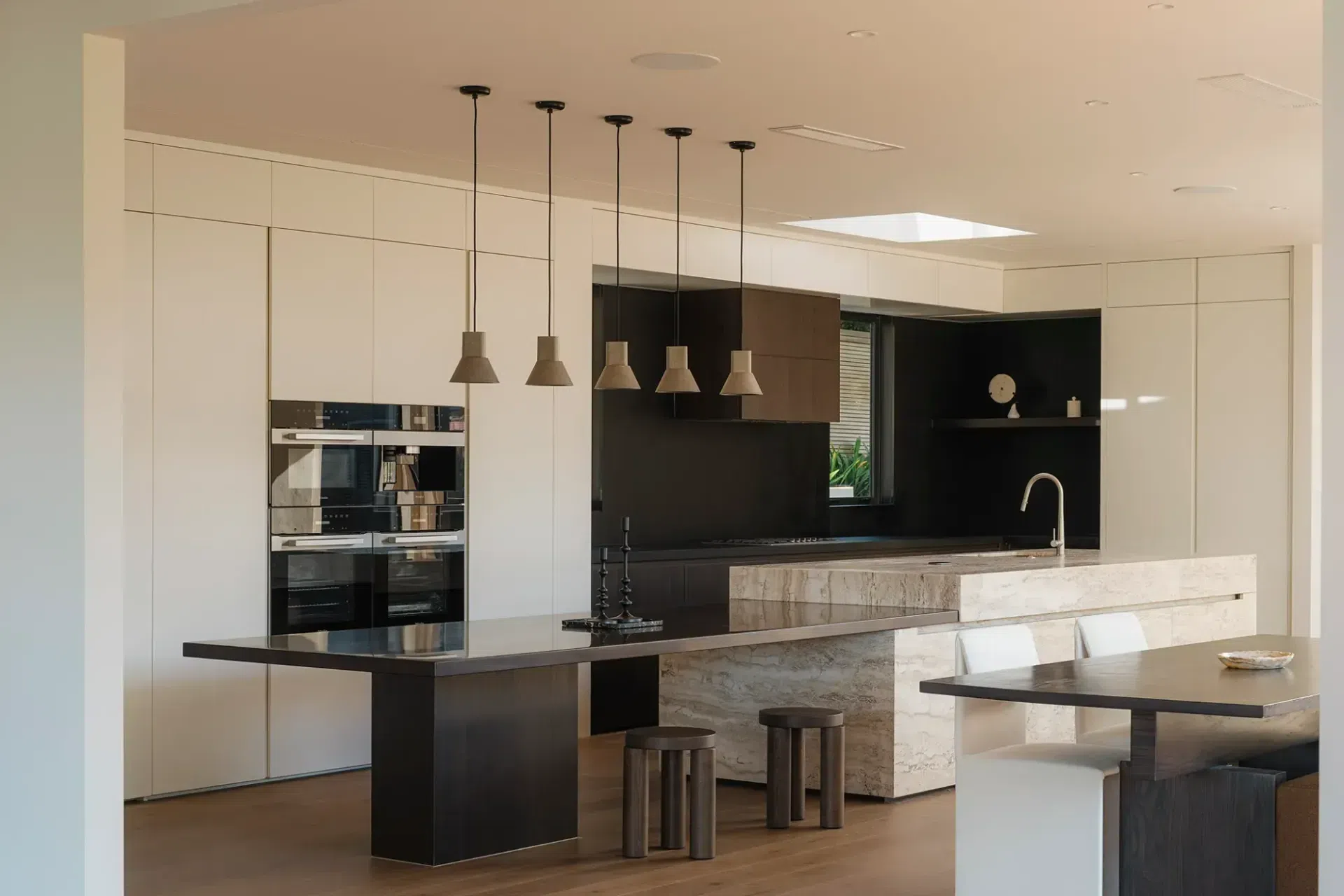 6a3e560d6cd88b565215674eCodrington20Residence20-20Vetra20Smoked20Engineered20Timber20Flooring20NZ2011-p-2000.webp