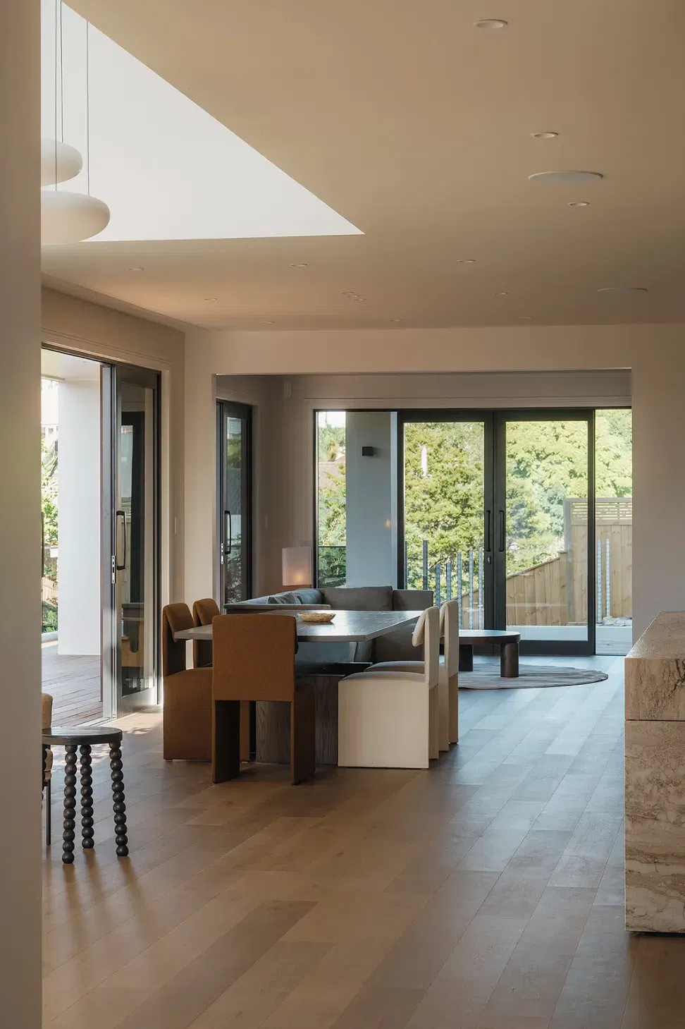 6a3e56462bb9c3b1b67b5f35Codrington20Residence20-20Vetra20Smoked20Engineered20Timber20Flooring20NZ2012.webp