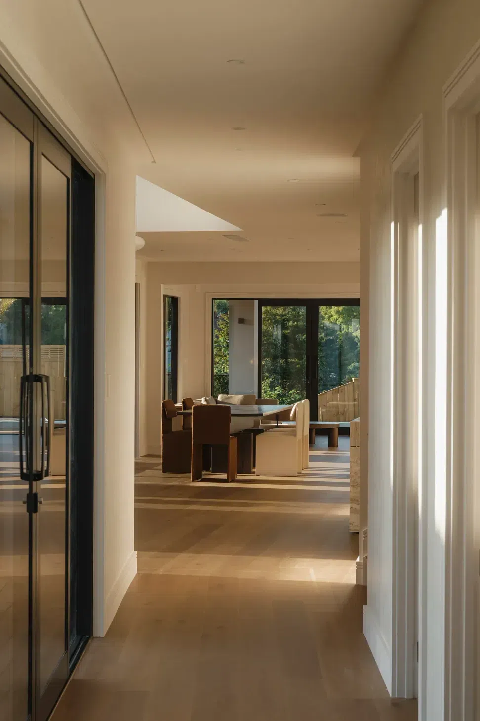 6a3e5670618ca6eea68f4ee1Codrington20Residence20-20Vetra20Smoked20Engineered20Timber20Flooring20NZ202-p-2000.webp