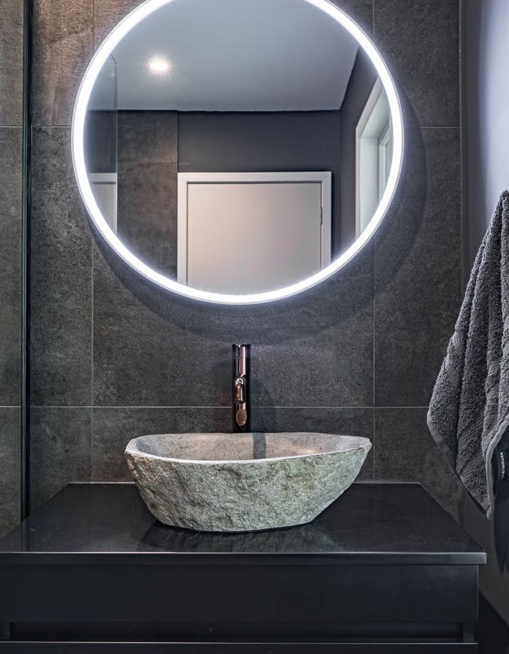 Black Bath