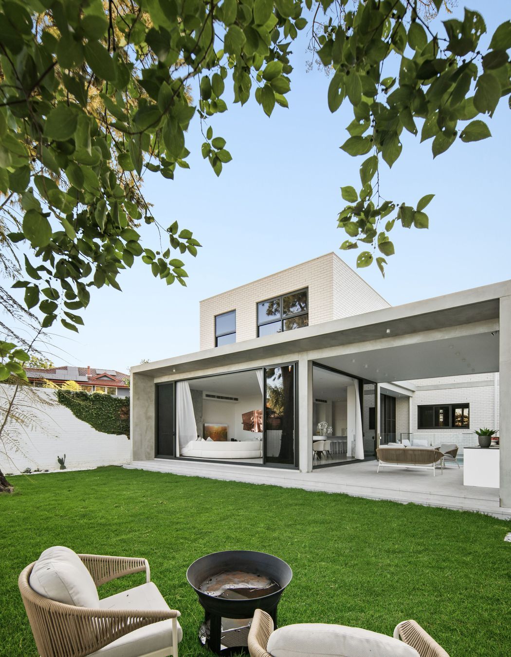 8SydneyStConcordHighExterior1.jpg