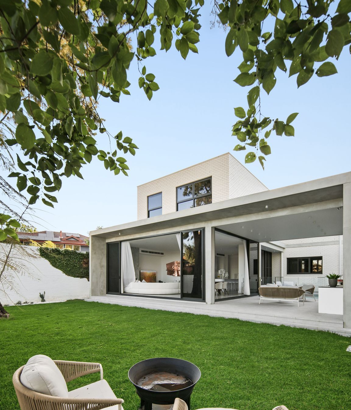 8SydneyStConcordHighExterior1.jpg