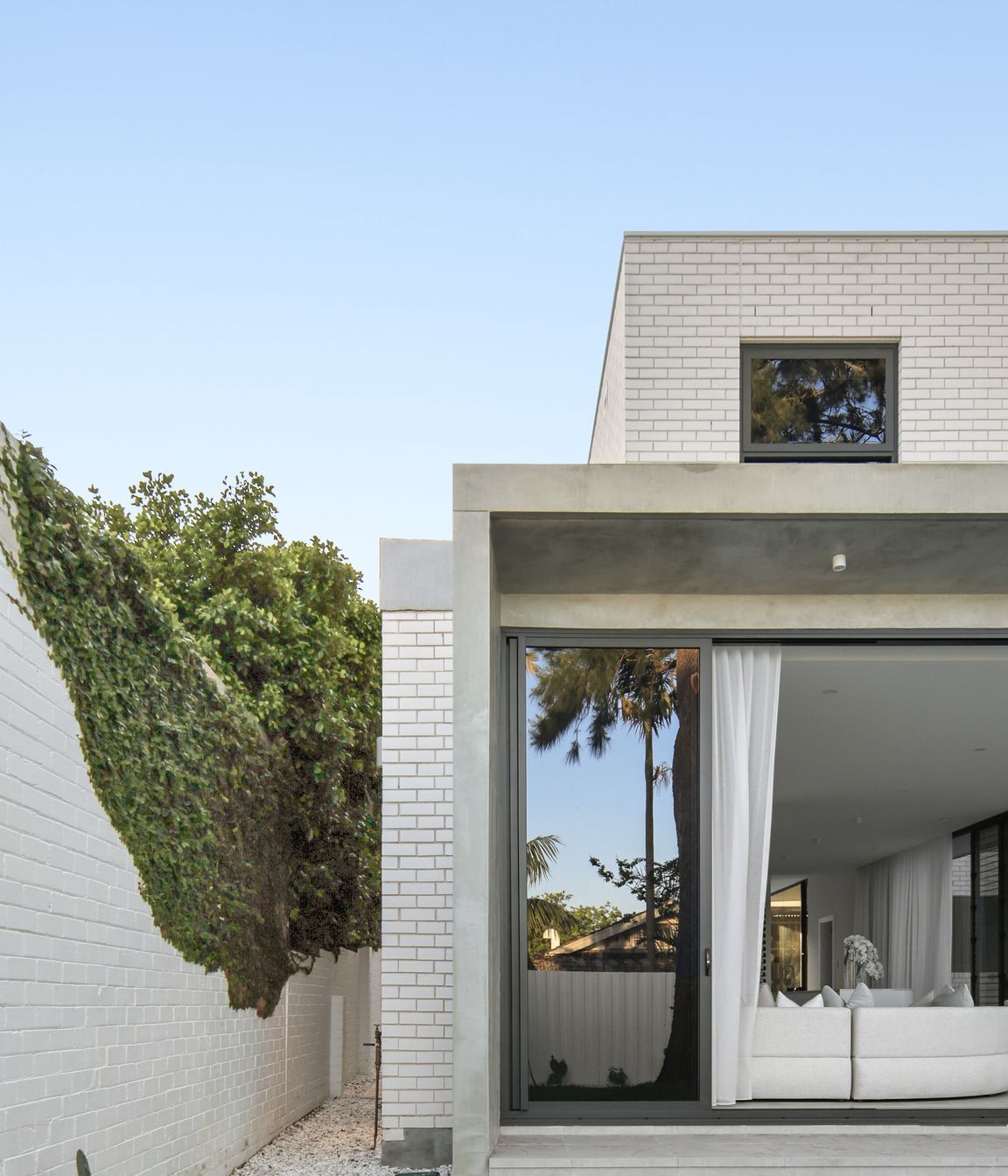 8SydneyStConcordHighExterior2-v3.jpg
