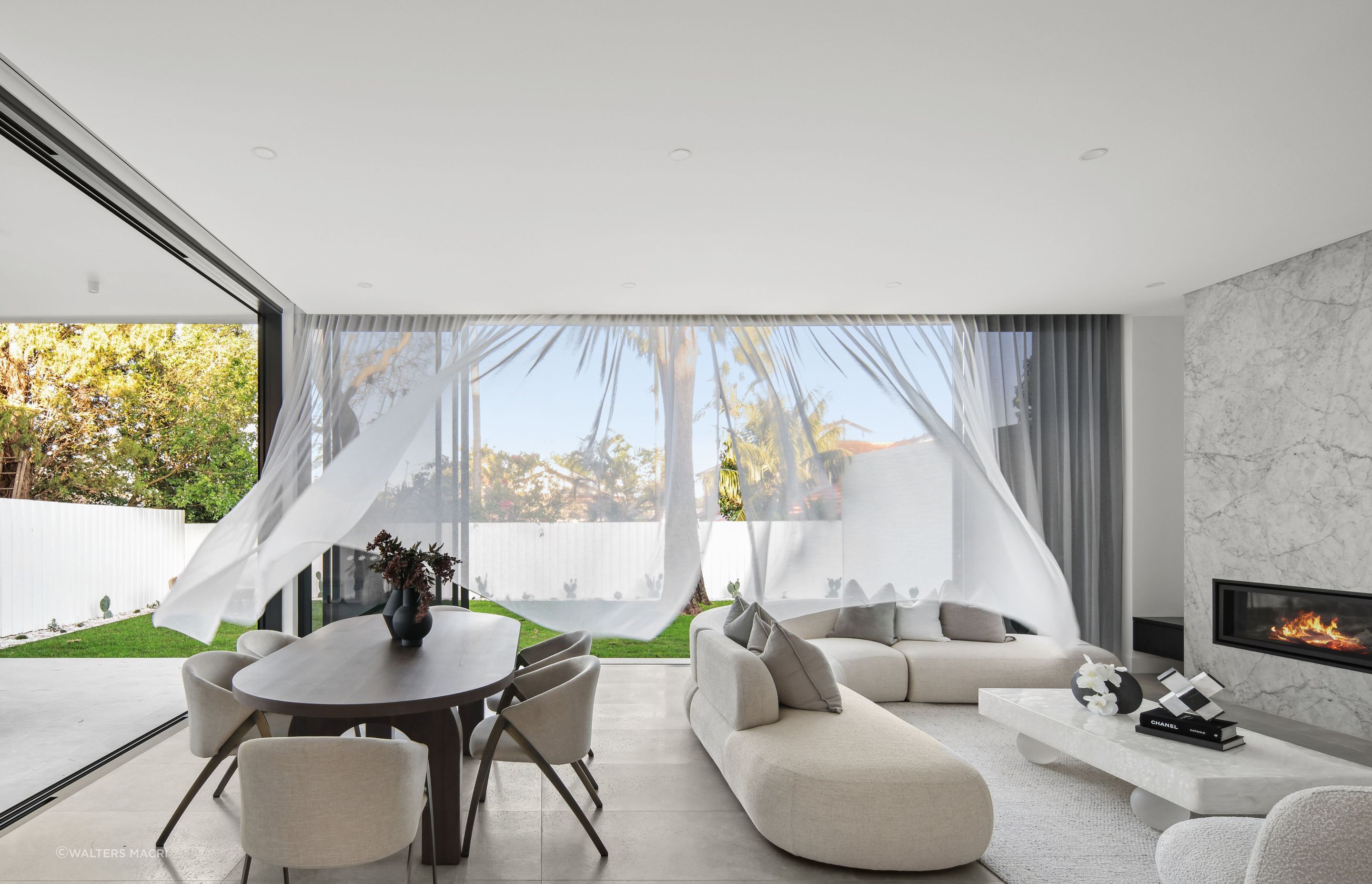 8SydneyStConcordHighLivingDining.jpg