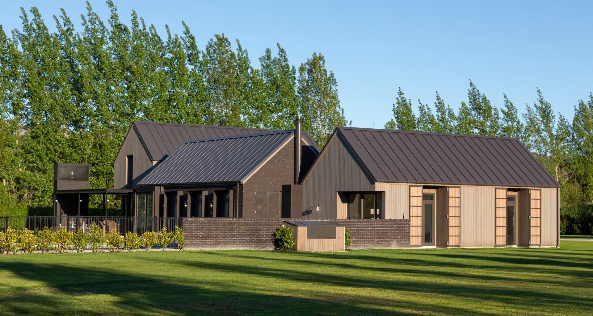 Speargrass Flats | Roz Hamilton Interiors banner