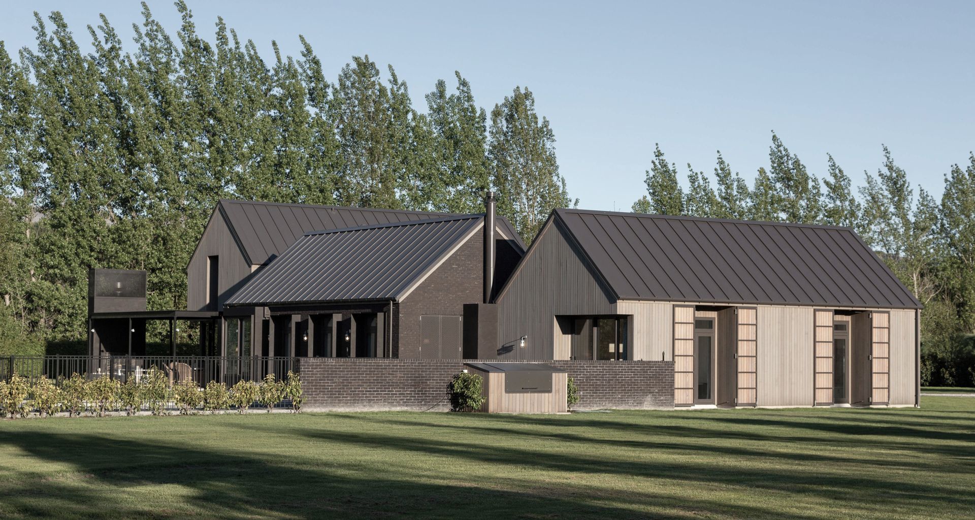 Speargrass Flats | Roz Hamilton Interiors banner