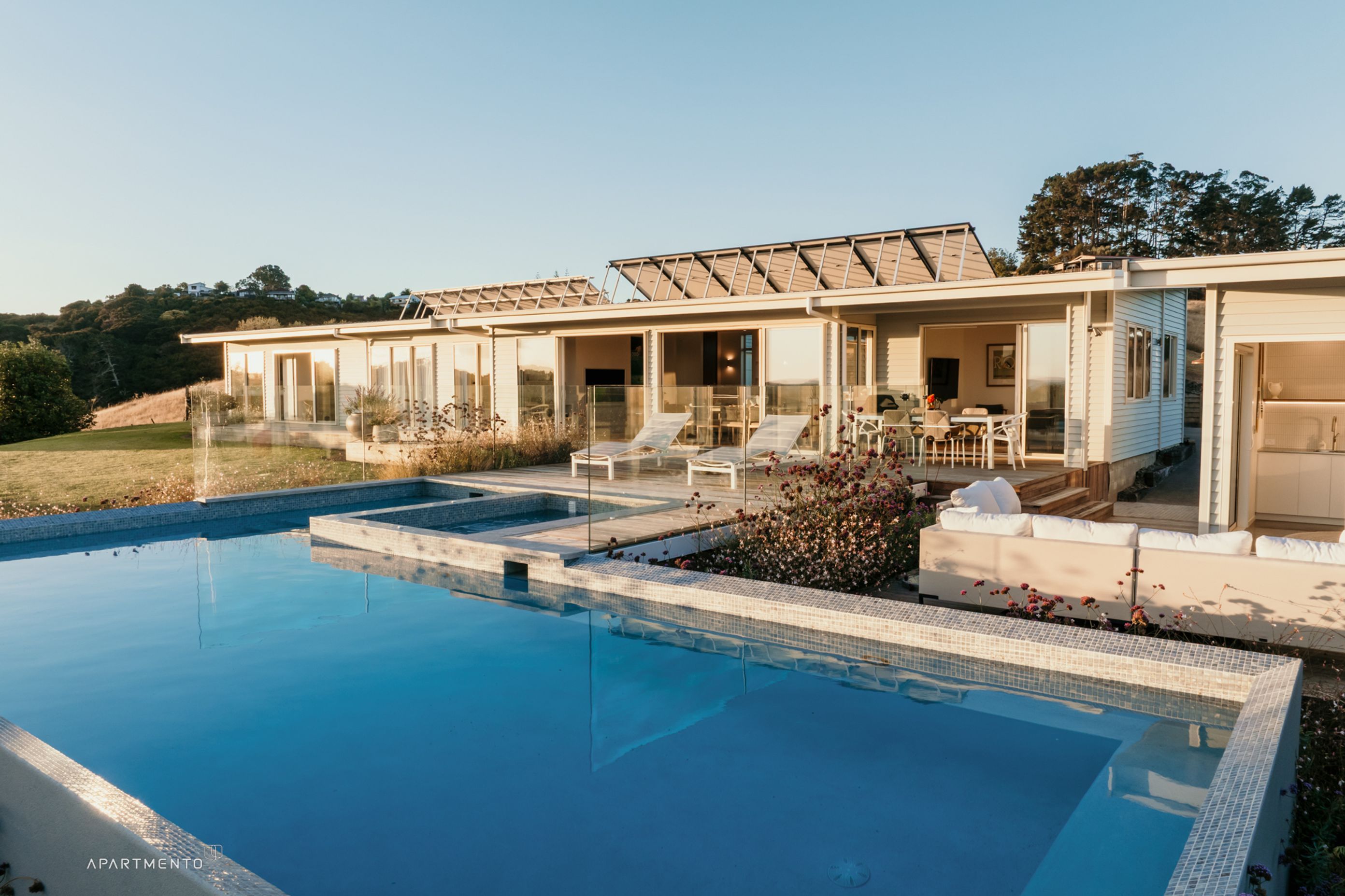 AMArchitectsWaihekeMCrawford-2357-HDR.jpg