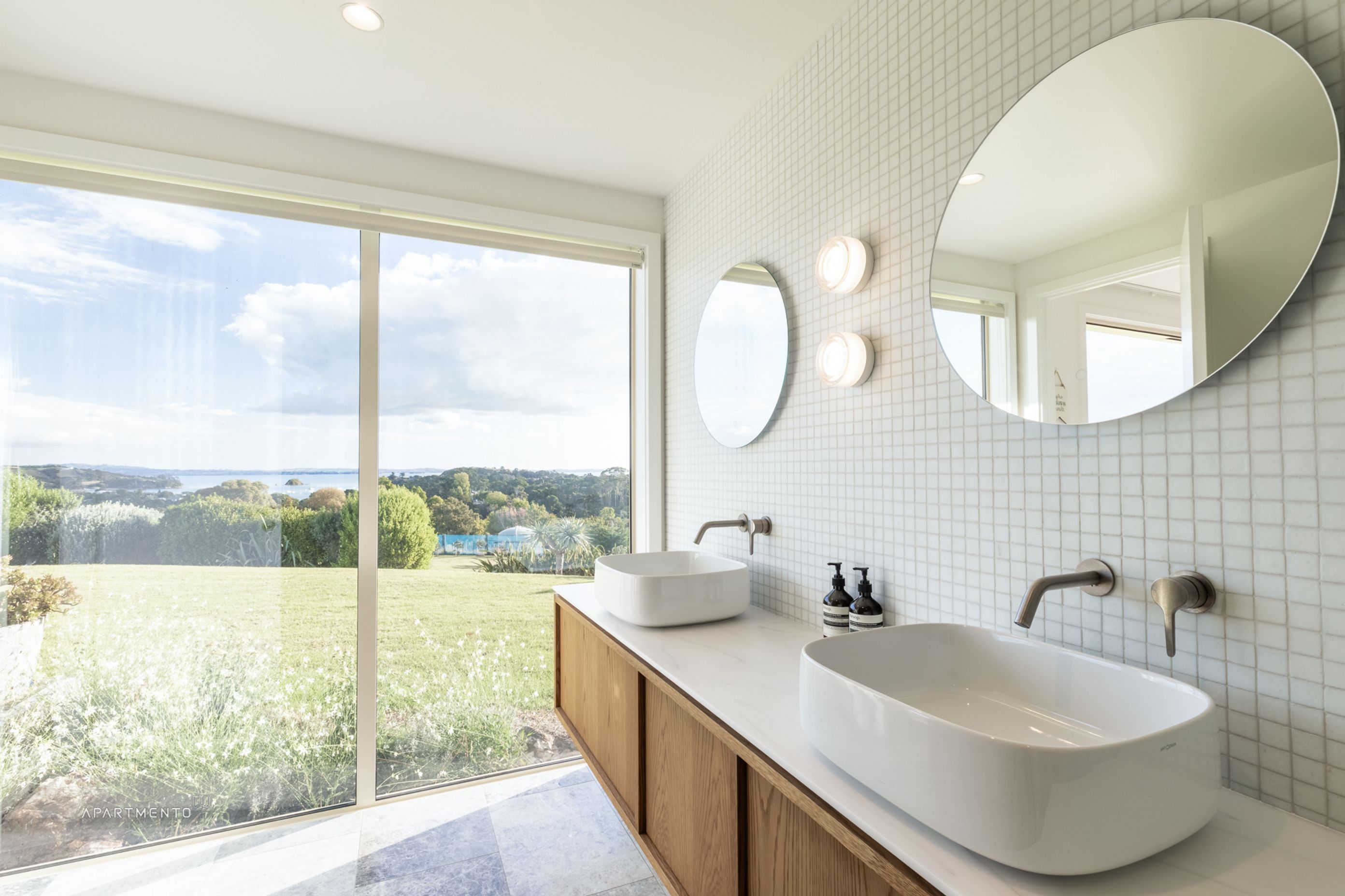 AMArchitectsWaihekeMCrawfordMCP1364-HDR.jpg