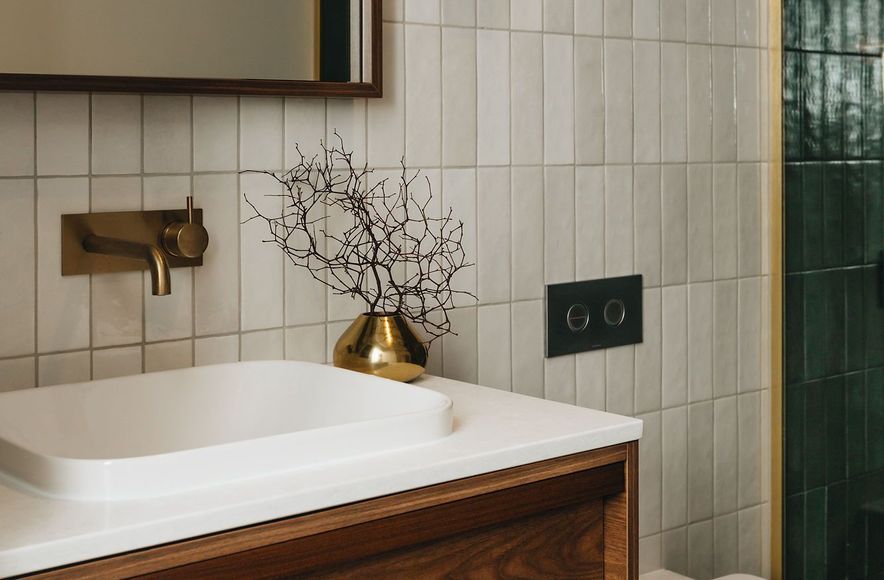 Washington Ave Renovation: New Bathroom