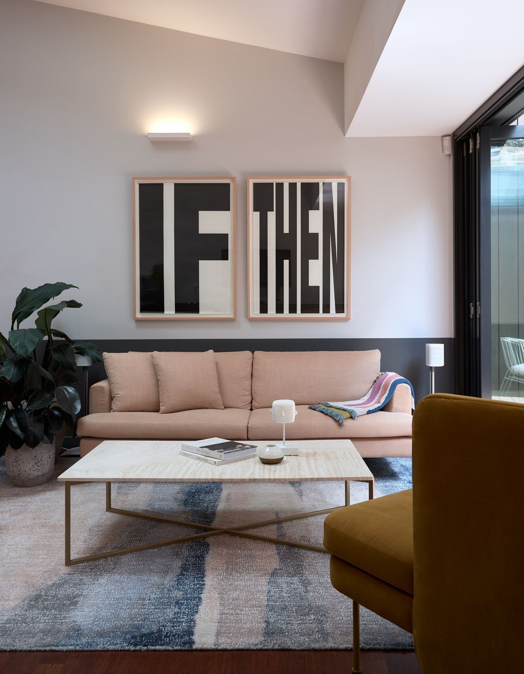 Edgecliff