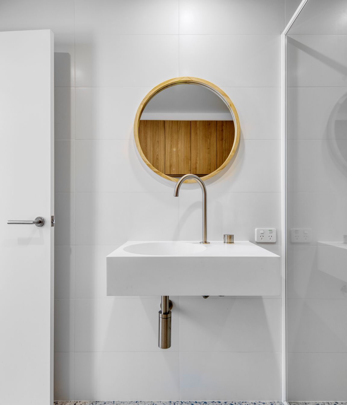 BarlowBathroomsH1-8.jpg