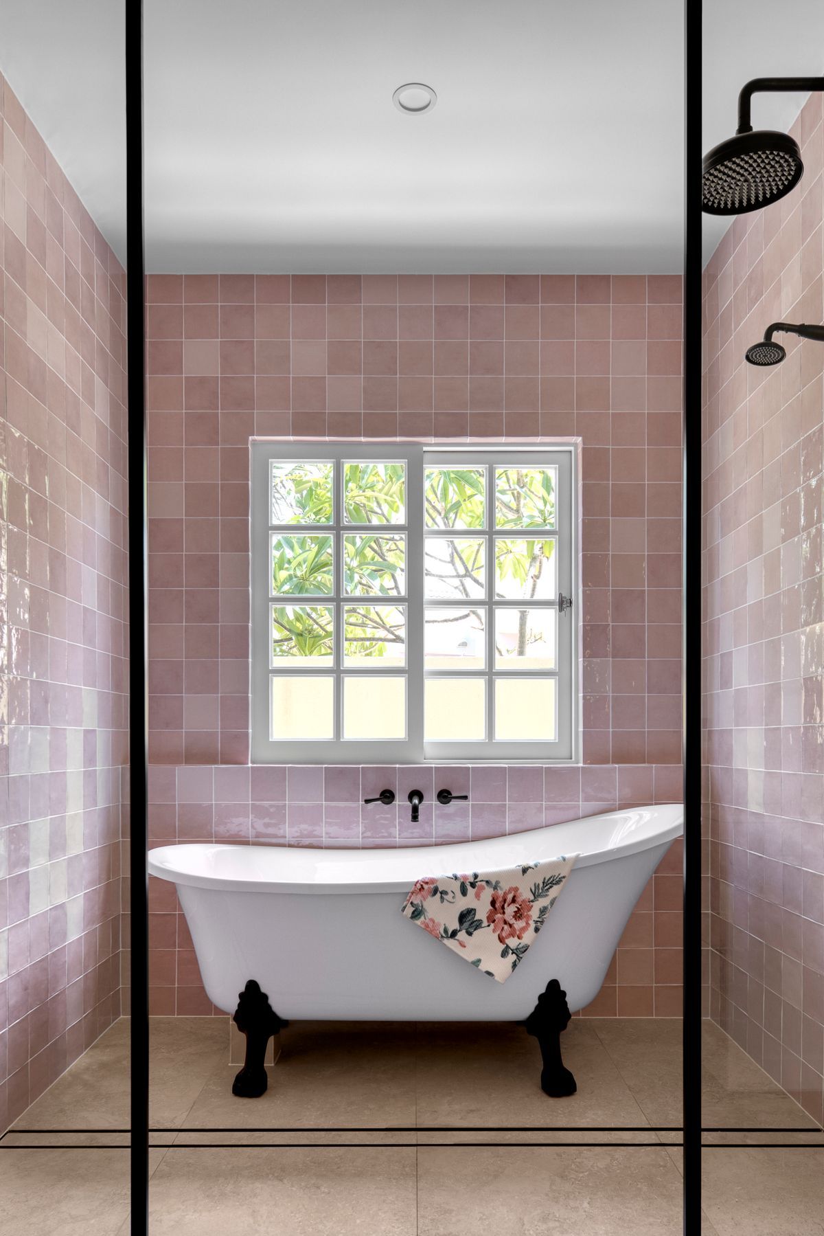 BarlowBathroomsH2-2.jpg