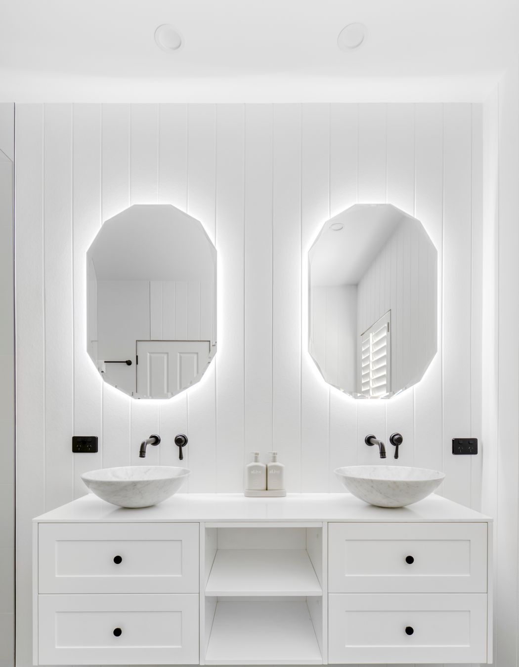 BarlowBathroomsH2-8.jpg