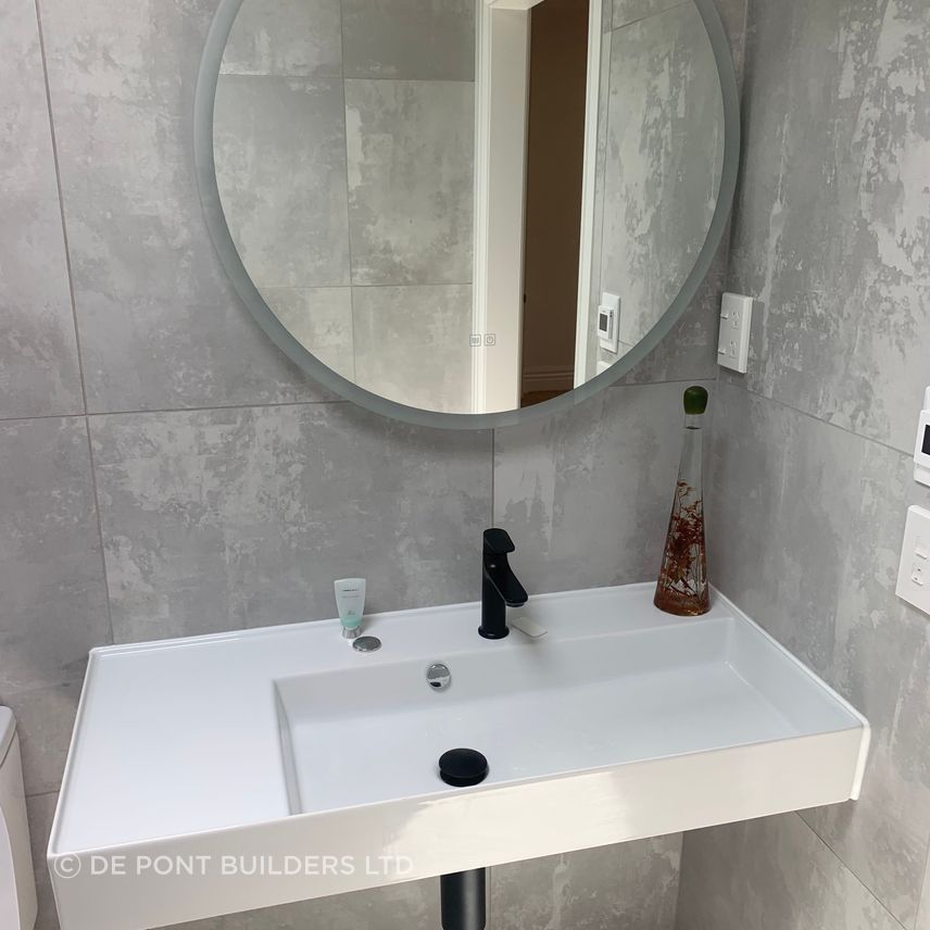 Bath11.jpg