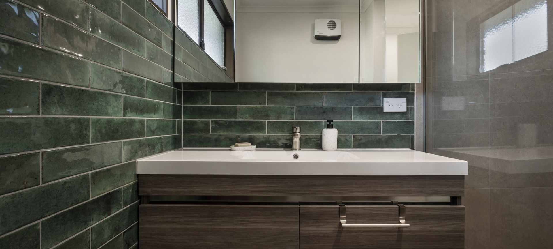 Transforming an Outdated Bathroom into a Relaxing and Luxurious Space banner