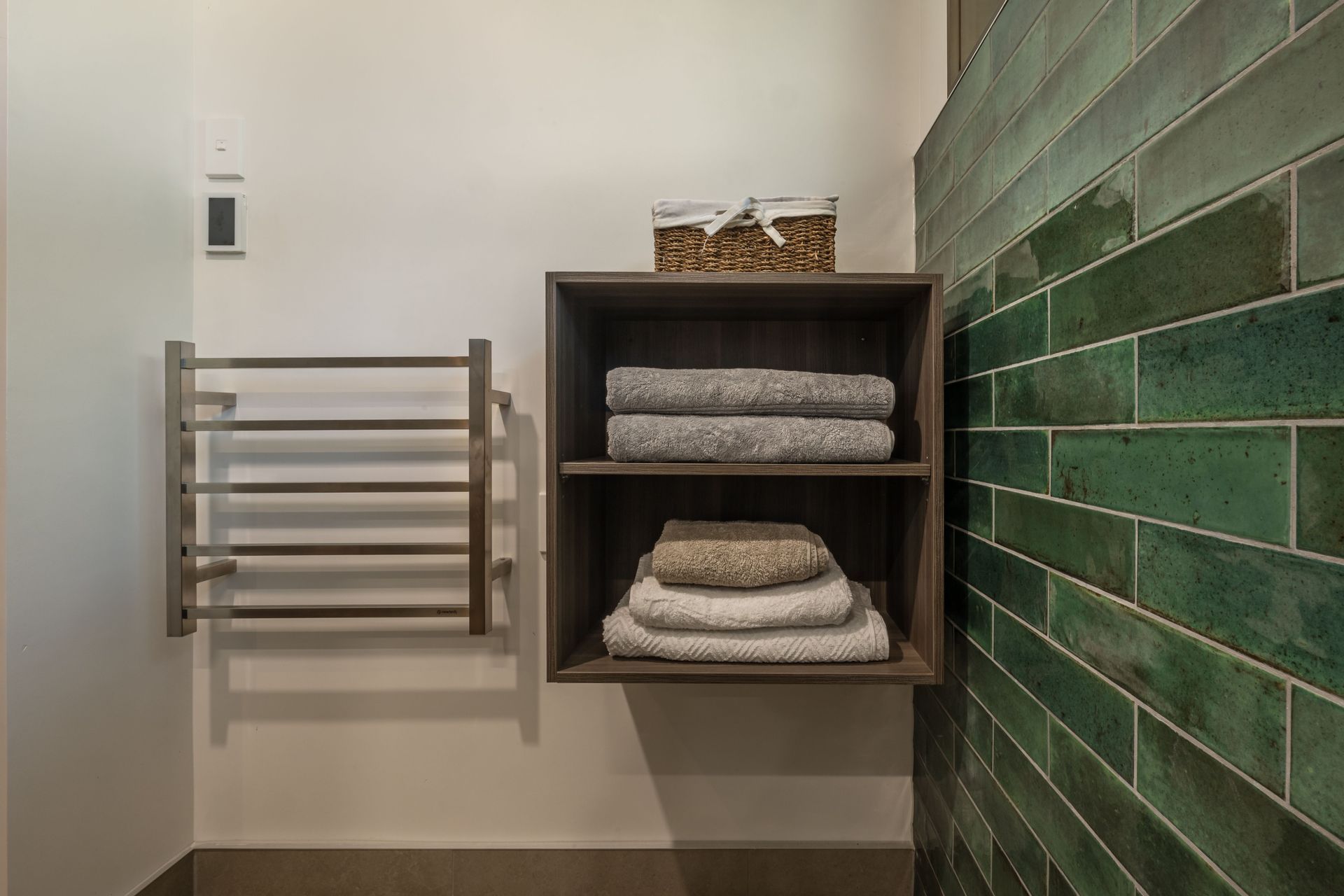 Transforming an Outdated Bathroom into a Relaxing and Luxurious Space