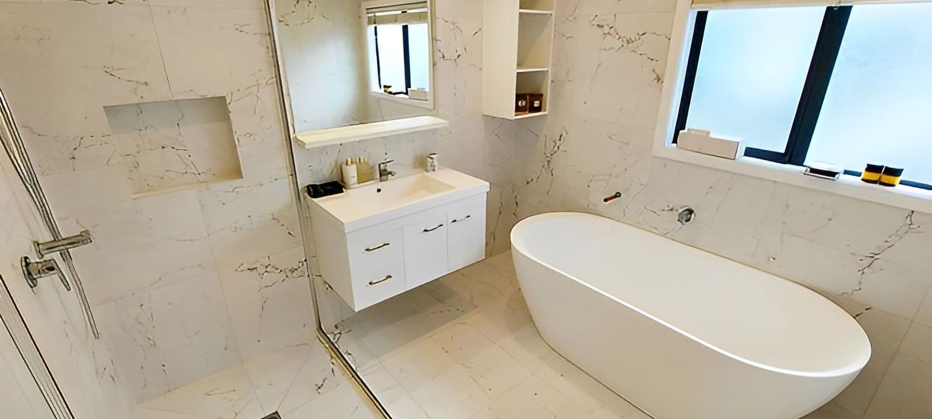 Bathroom Tiling banner