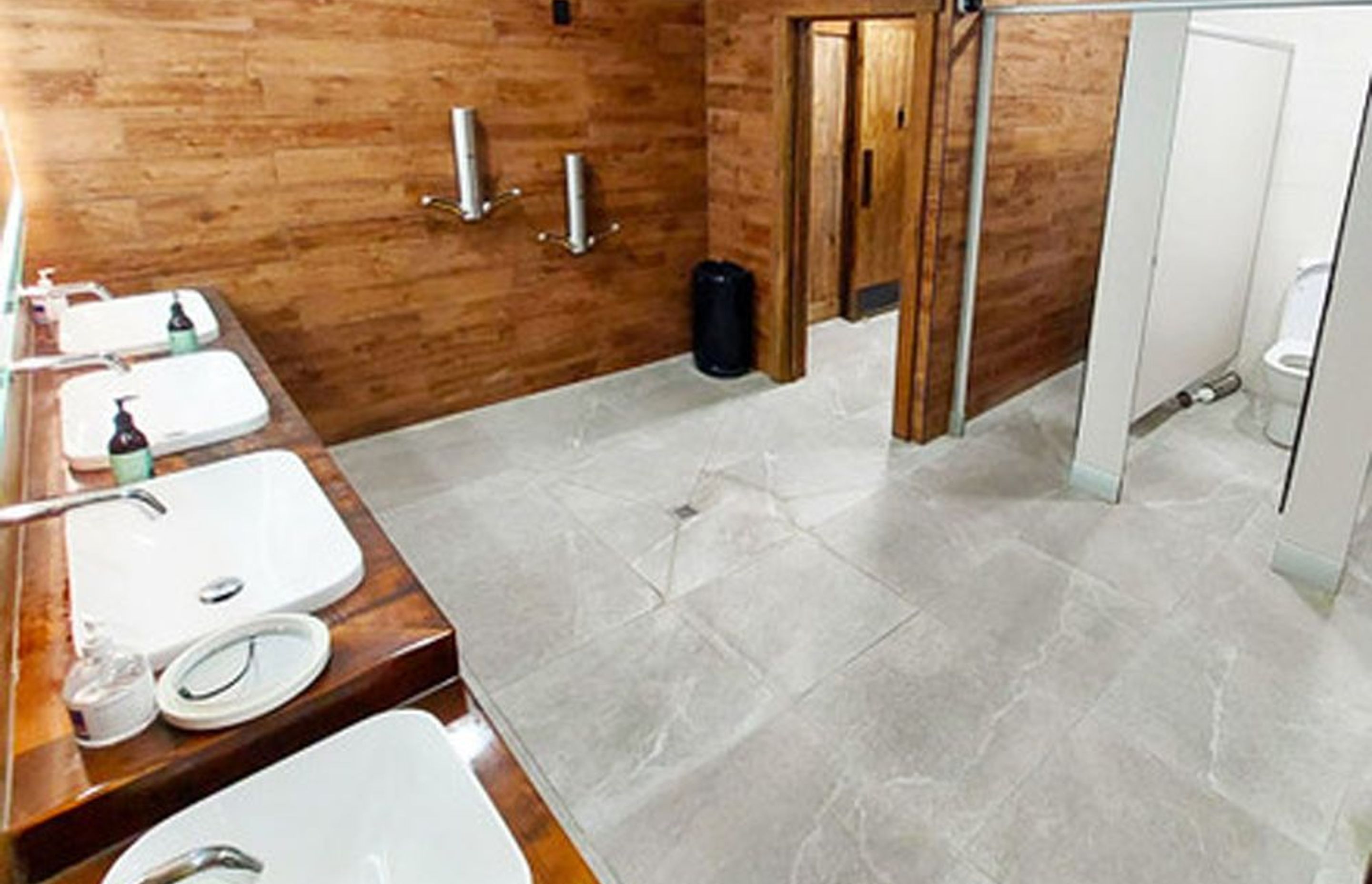 Bathroom-Tiling2.jpg
