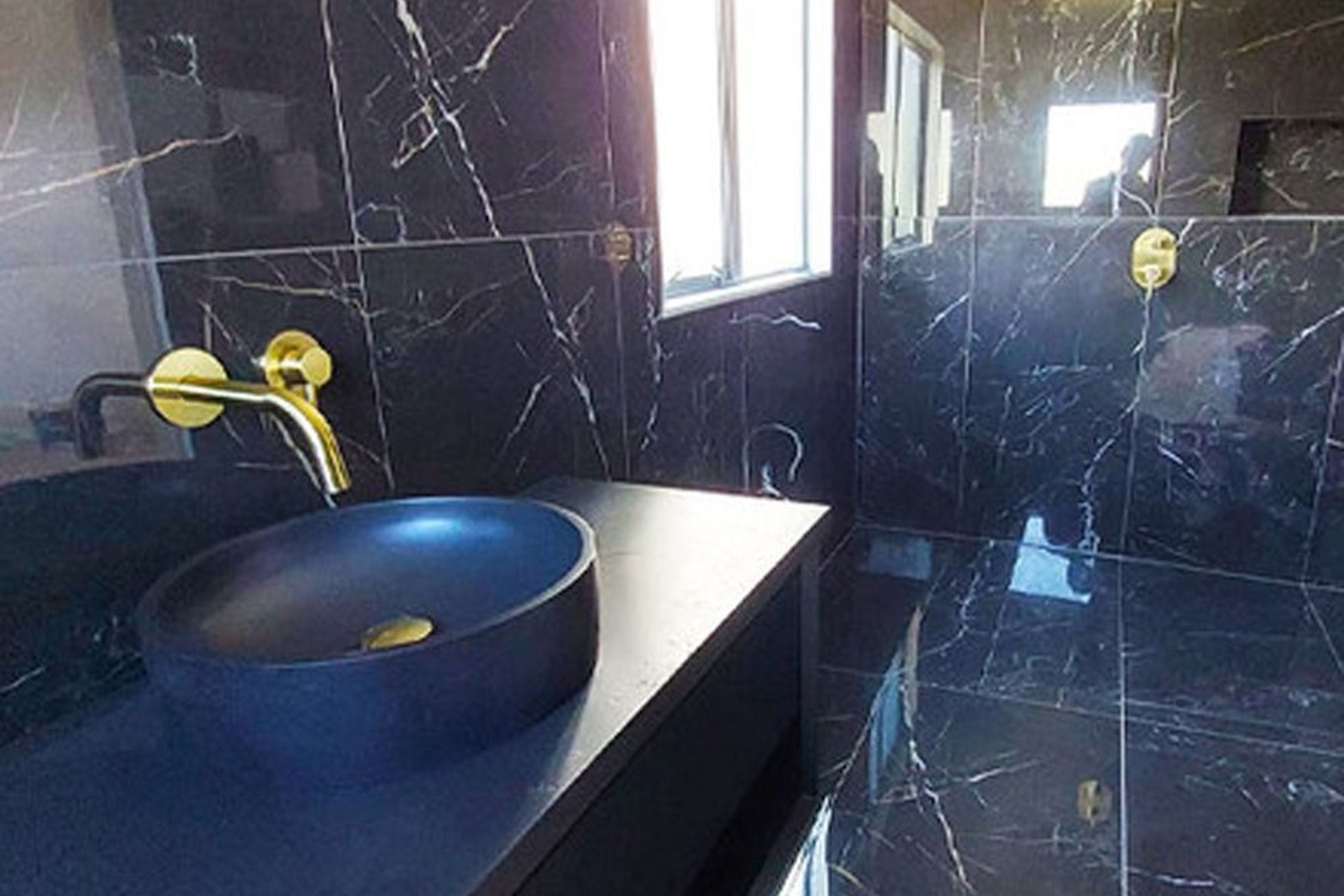 Bathroom-Tiling4.jpg