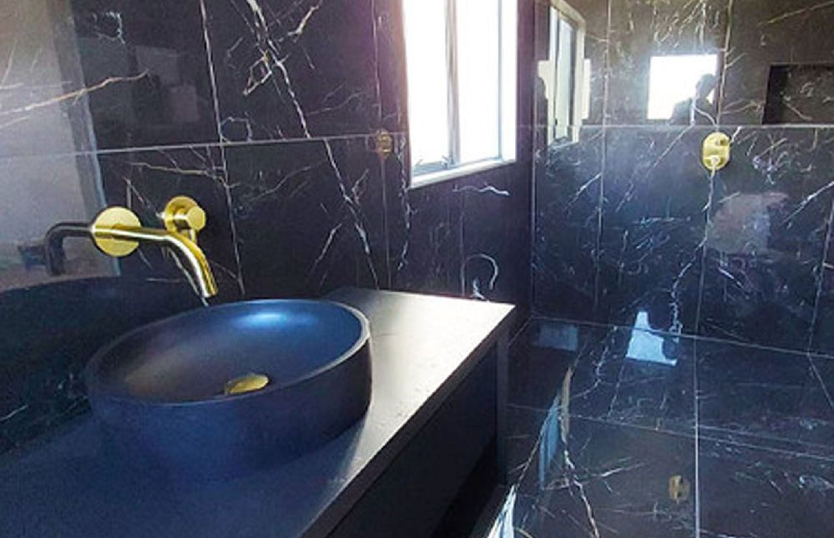 Bathroom-Tiling4.jpg