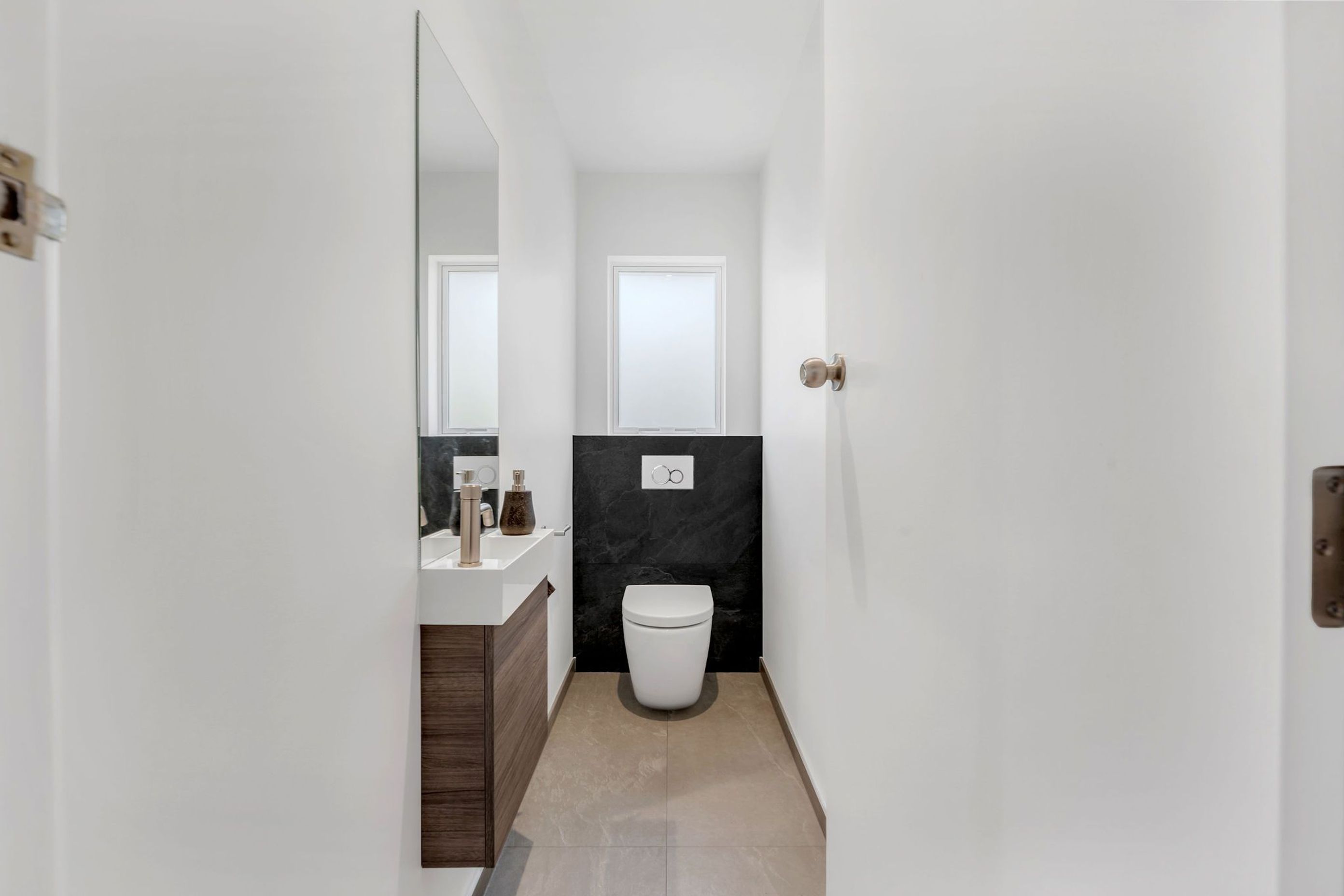 We reimagined this layout to maximise light, flow, and function, with storage exactly where it’s needed.