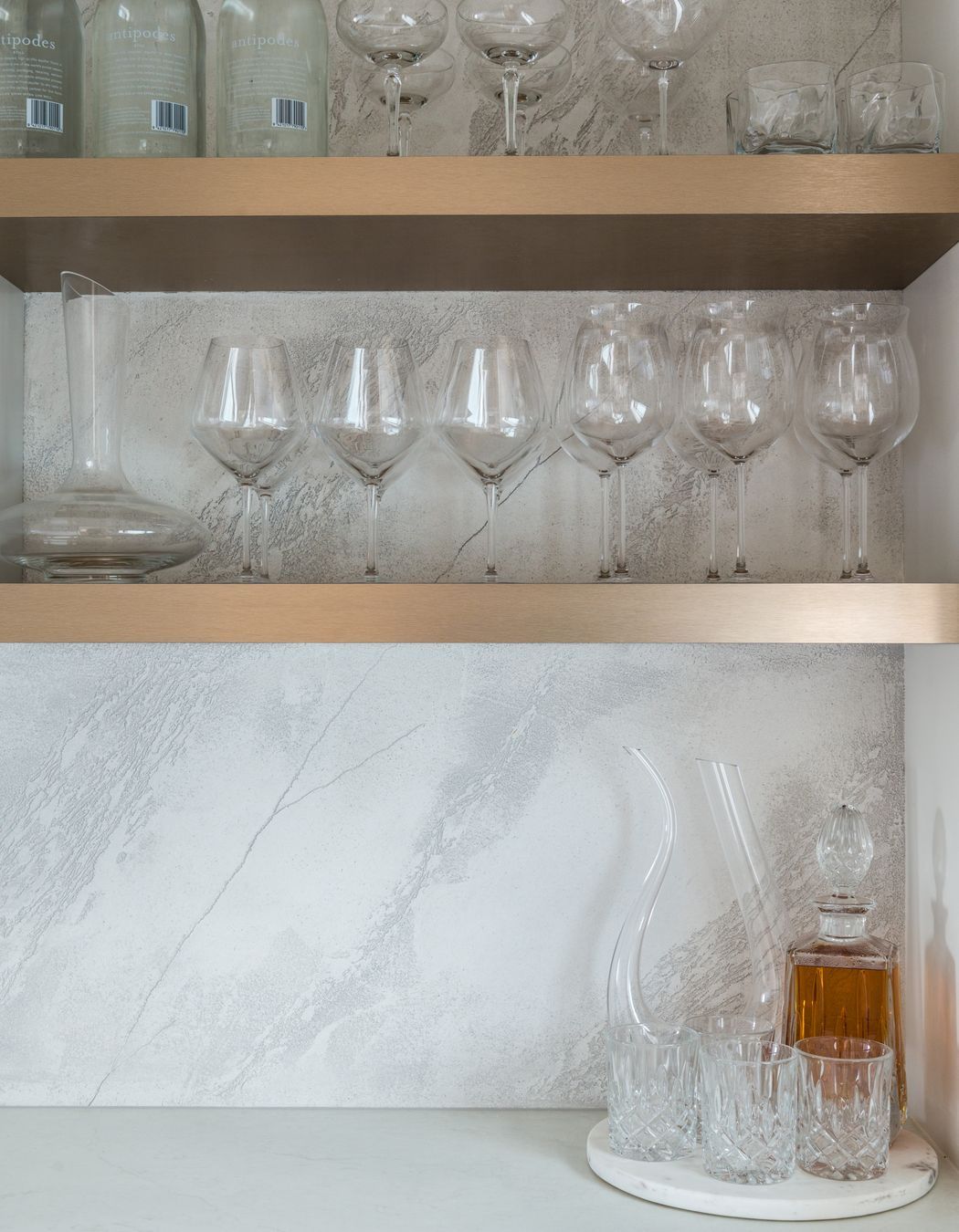 Oakbridge - Textured walls