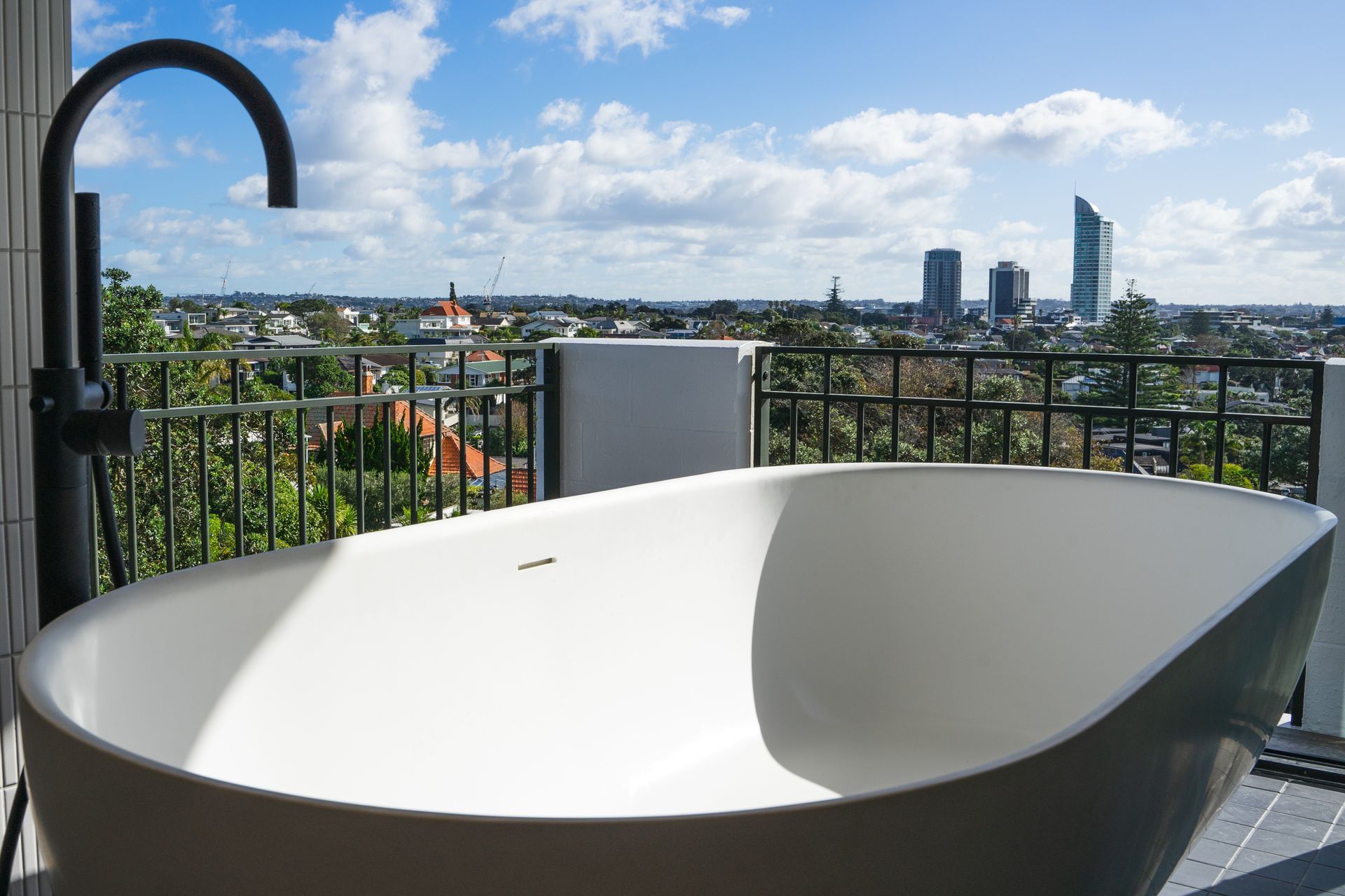 Clifton Road penthouse apartment in Takapuna