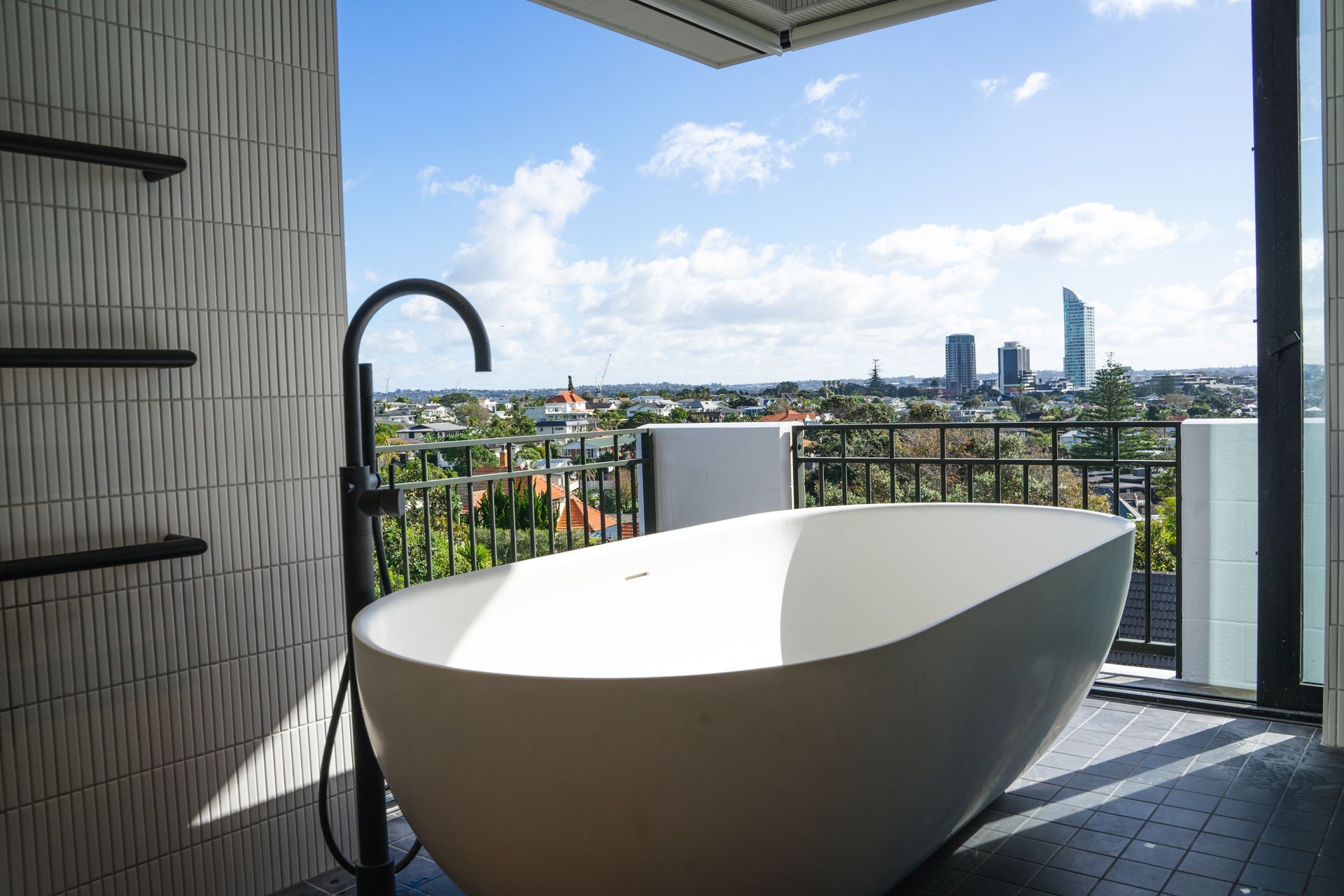 Clifton Road penthouse apartment in Takapuna