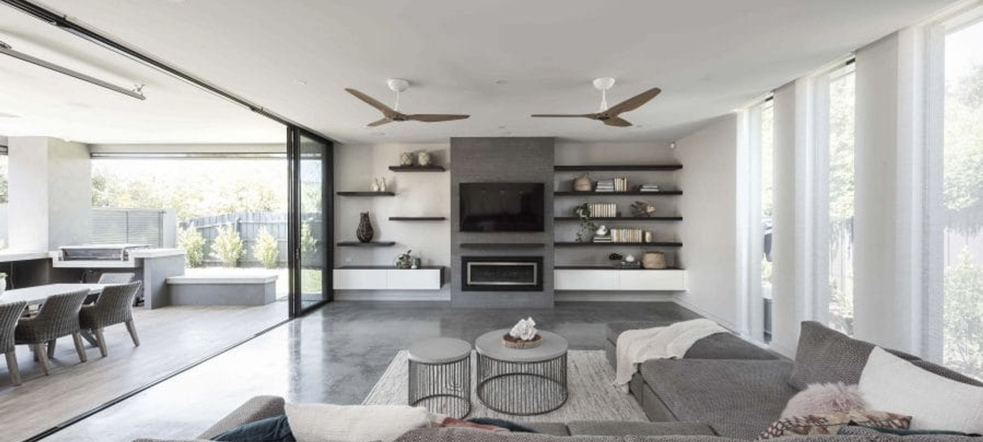 Beachside Family Home banner