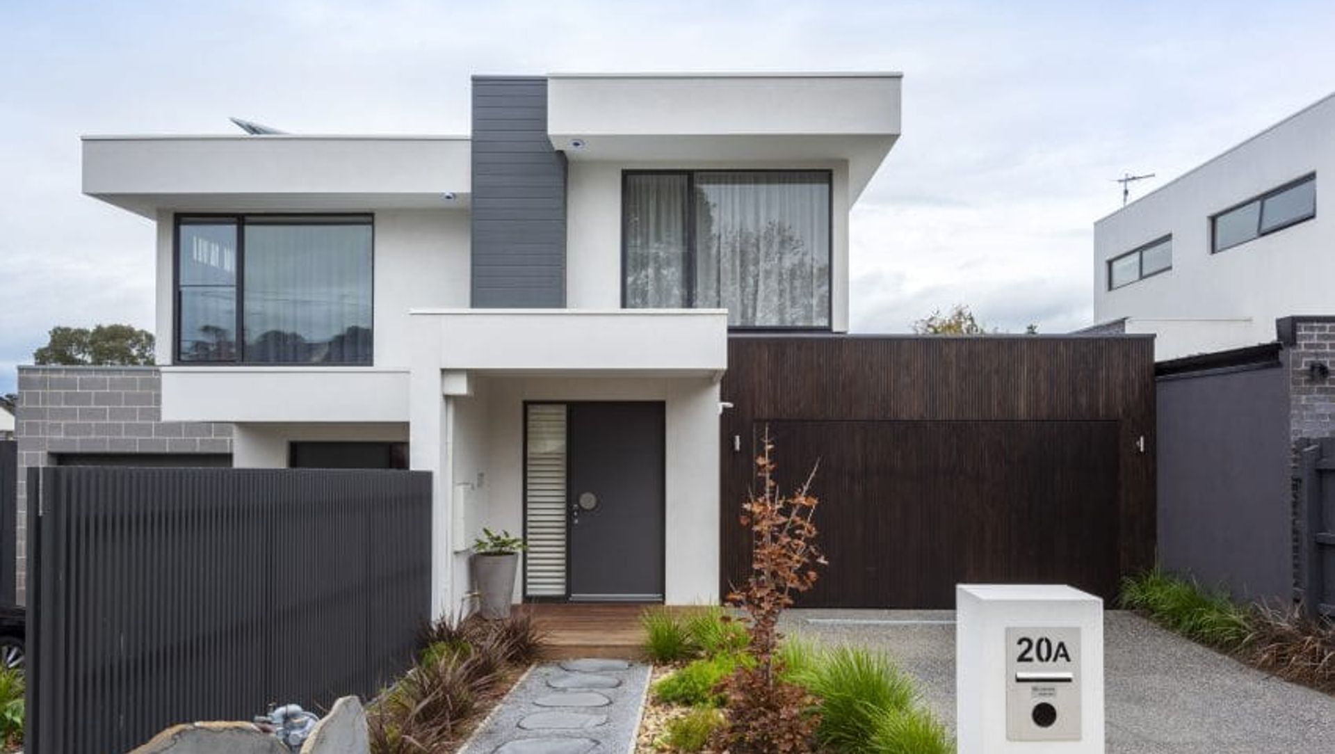 Modern Living banner