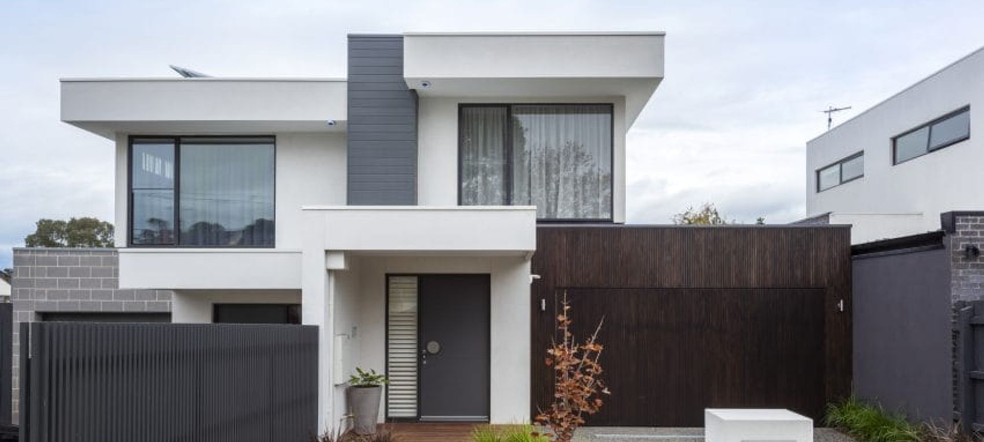 Modern Living banner