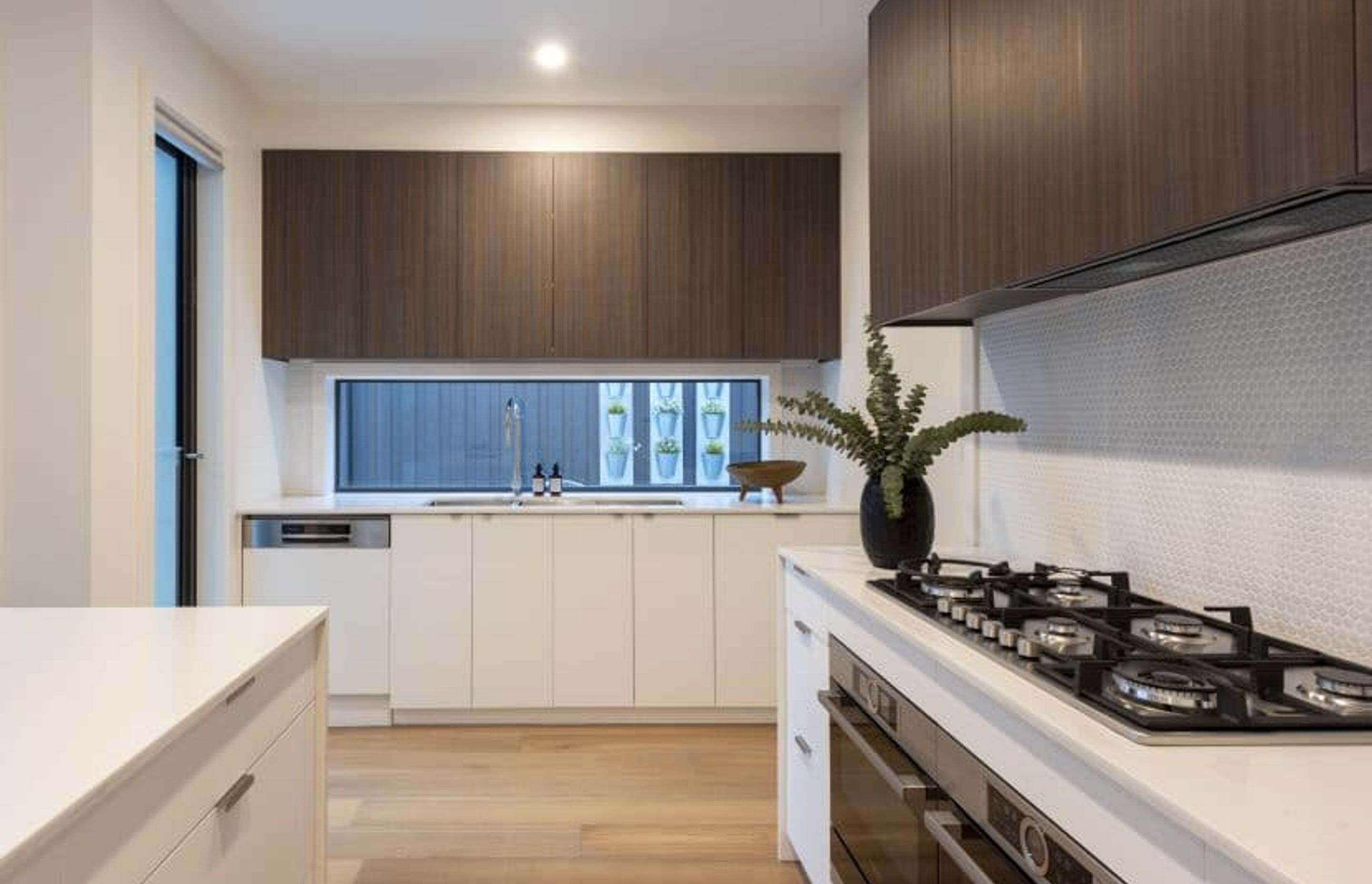MODERN LIVING