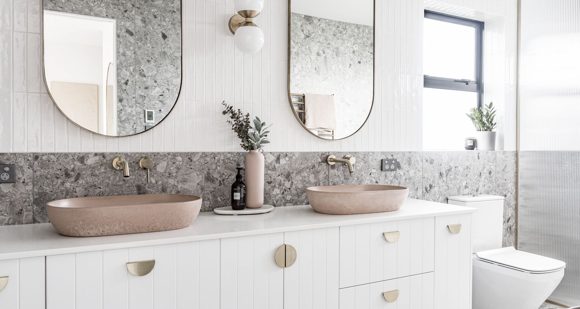 Dezignatek Tongue & Groove Vanity banner