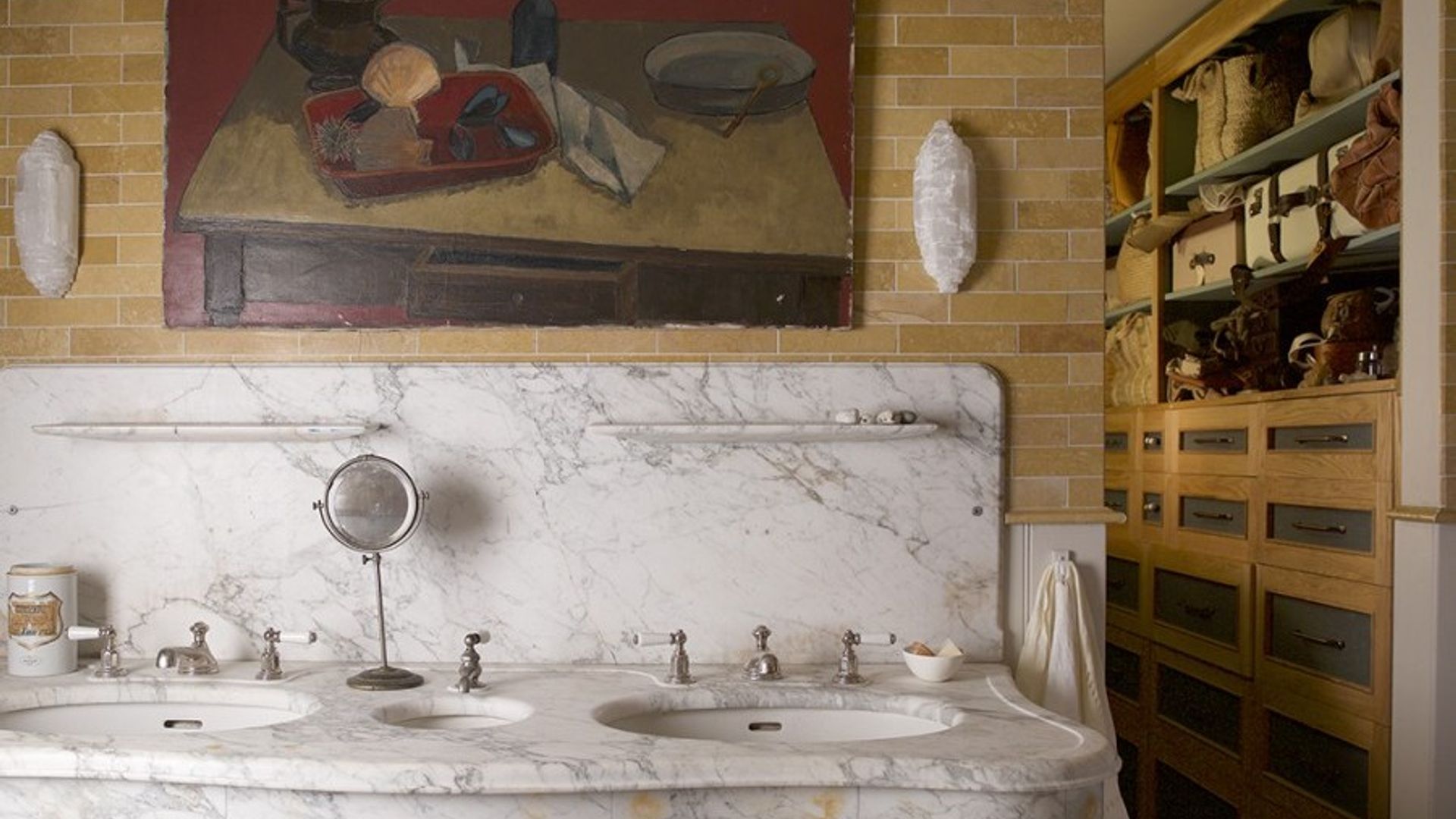 Sibella Court Bundeena Bathroom banner