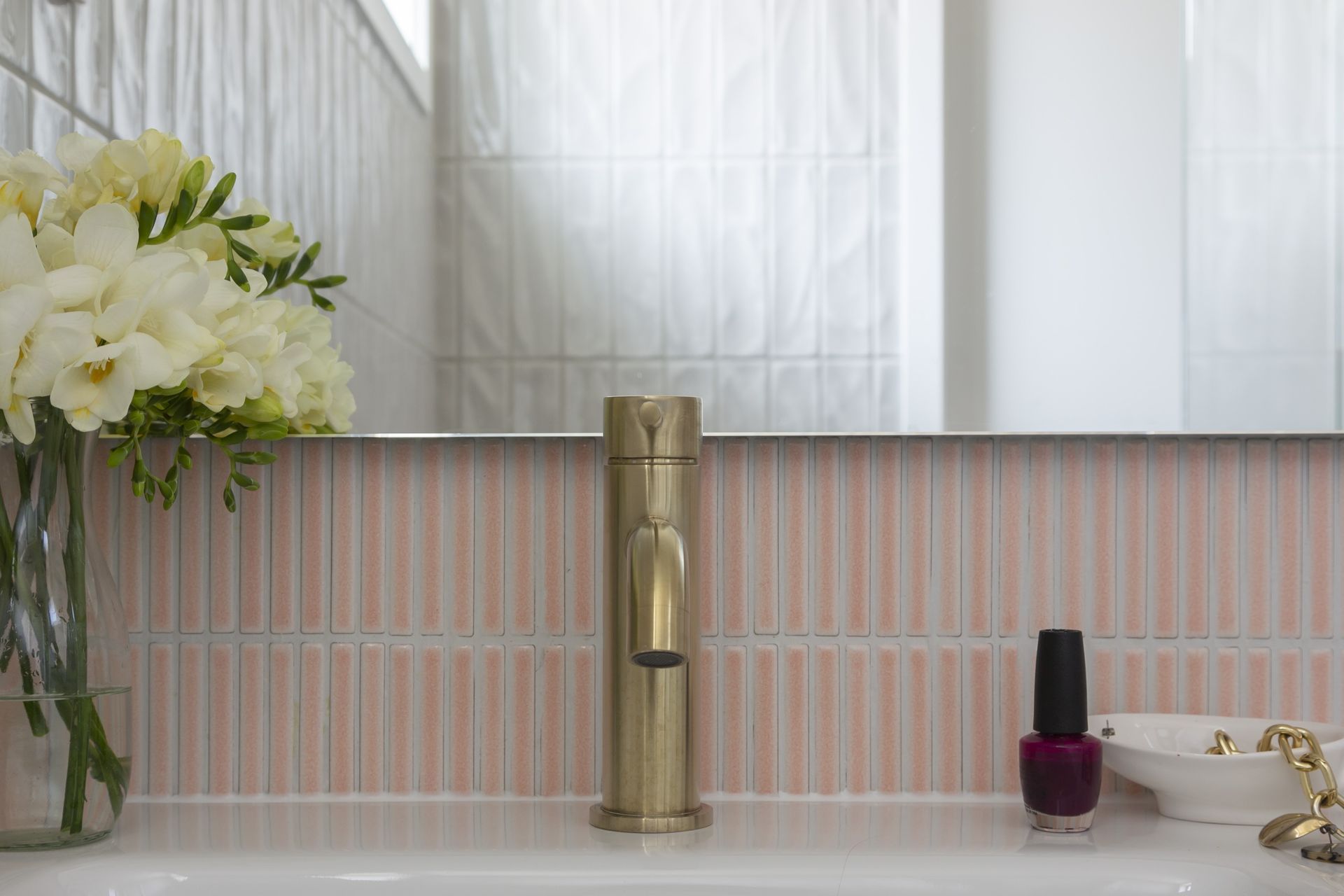 Elegant compact ensuite