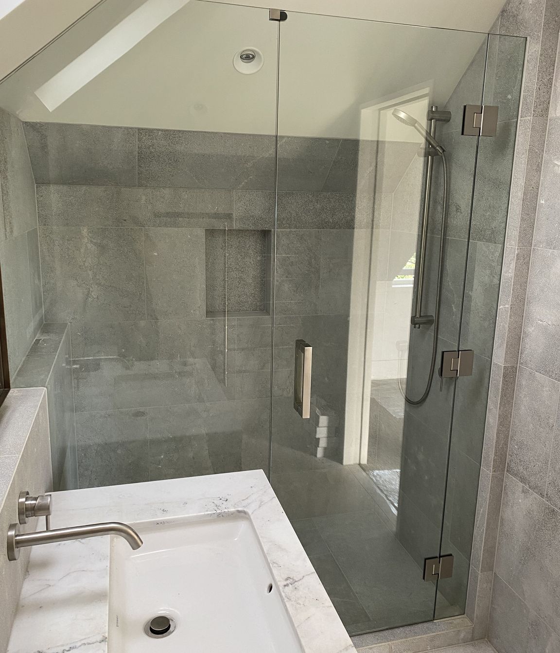 Frameless Glass Showers