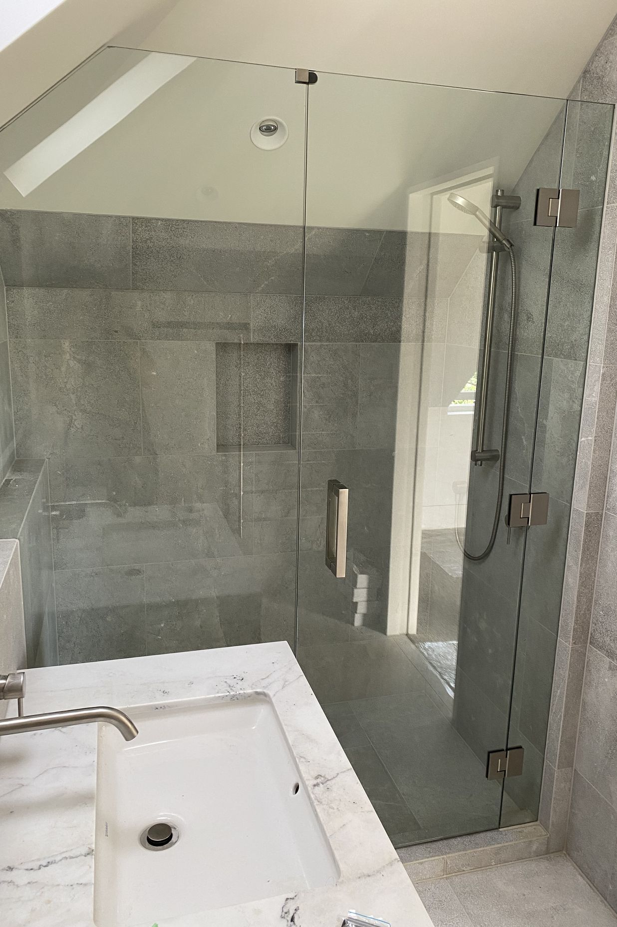 Frameless Glass Showers