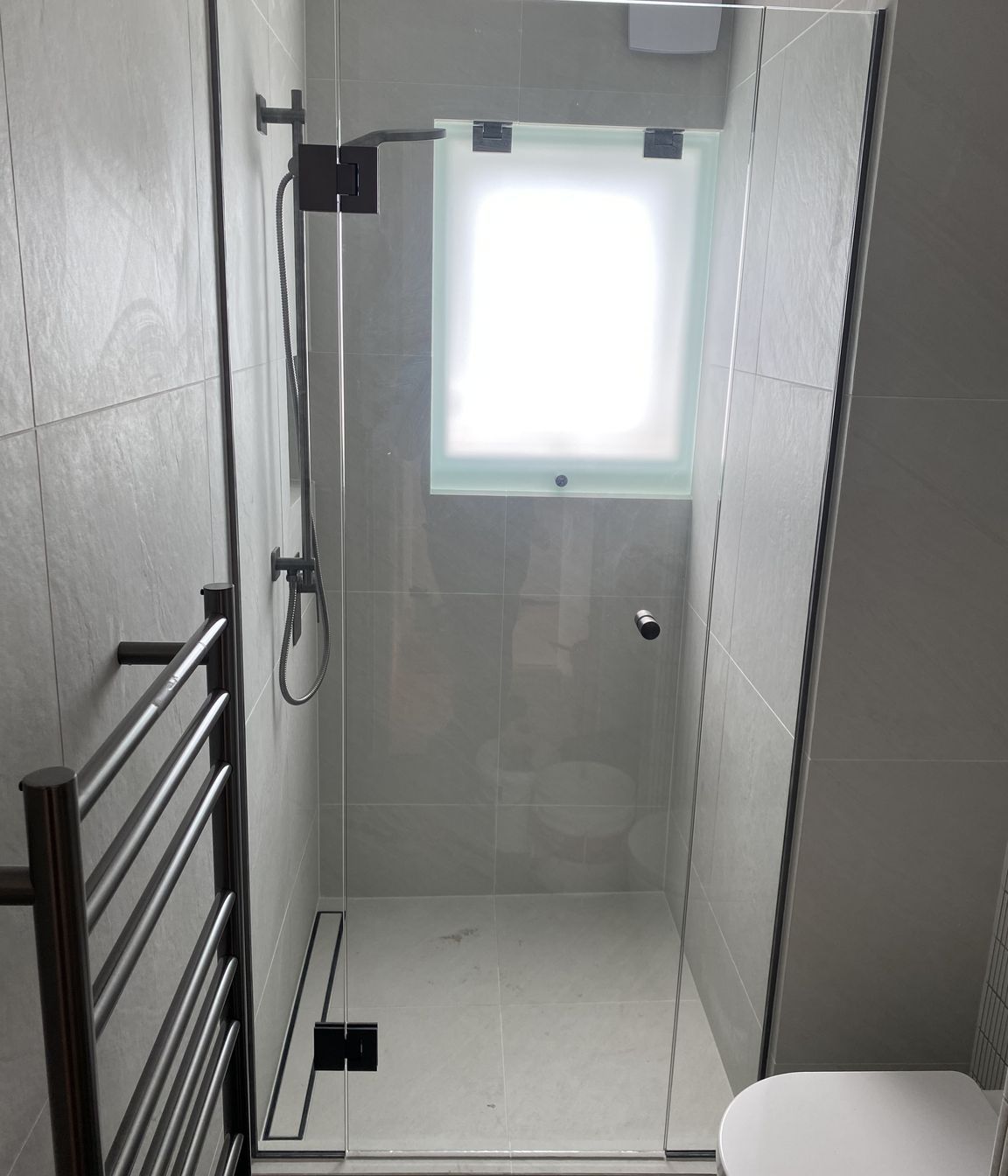 Frameless Glass Showers