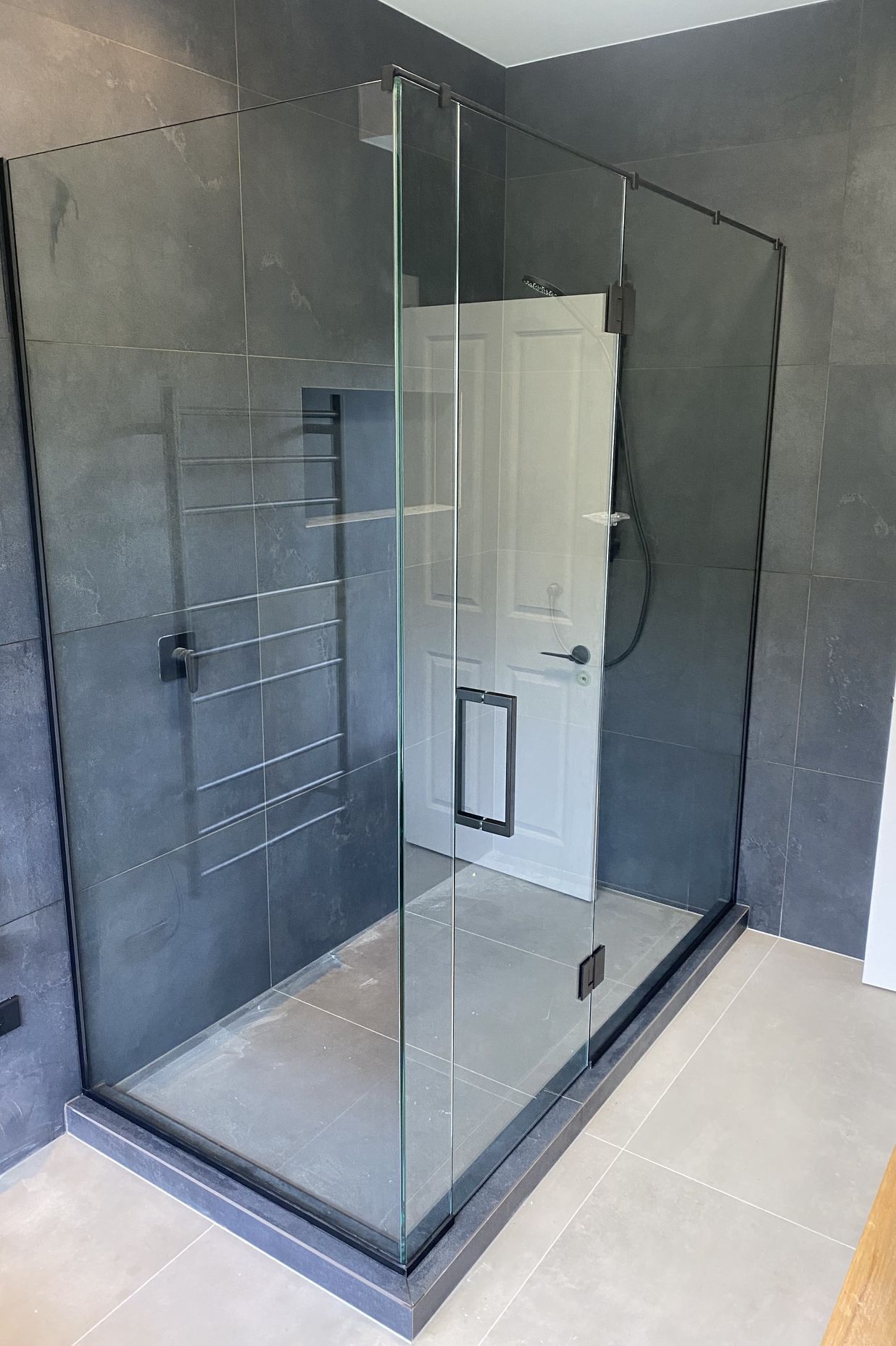 Frameless Glass Showers